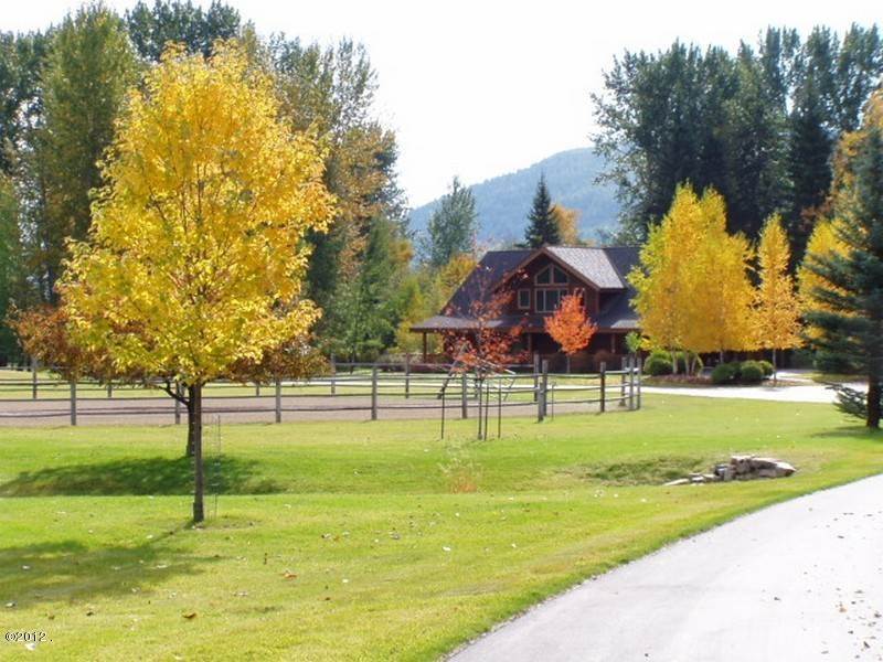 10. Single Family Homes for Sale at 405 Delrey Road, Whitefish, Montana 59937 United States