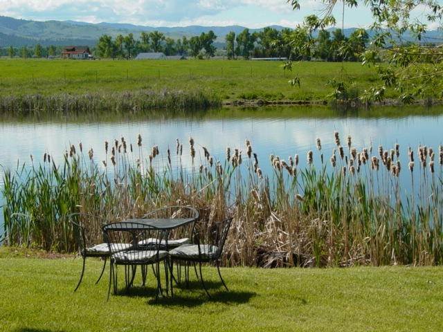 11. Single Family Homes for Sale at 1340 Honey House Lane, Corvallis, Montana 59828 United States