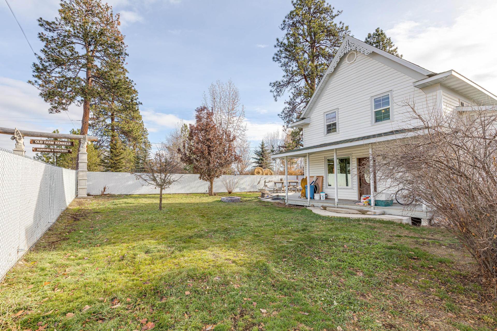 9. Single Family Homes for Sale at 5451 Eastside Hwy Florence, Montana 59833 United States