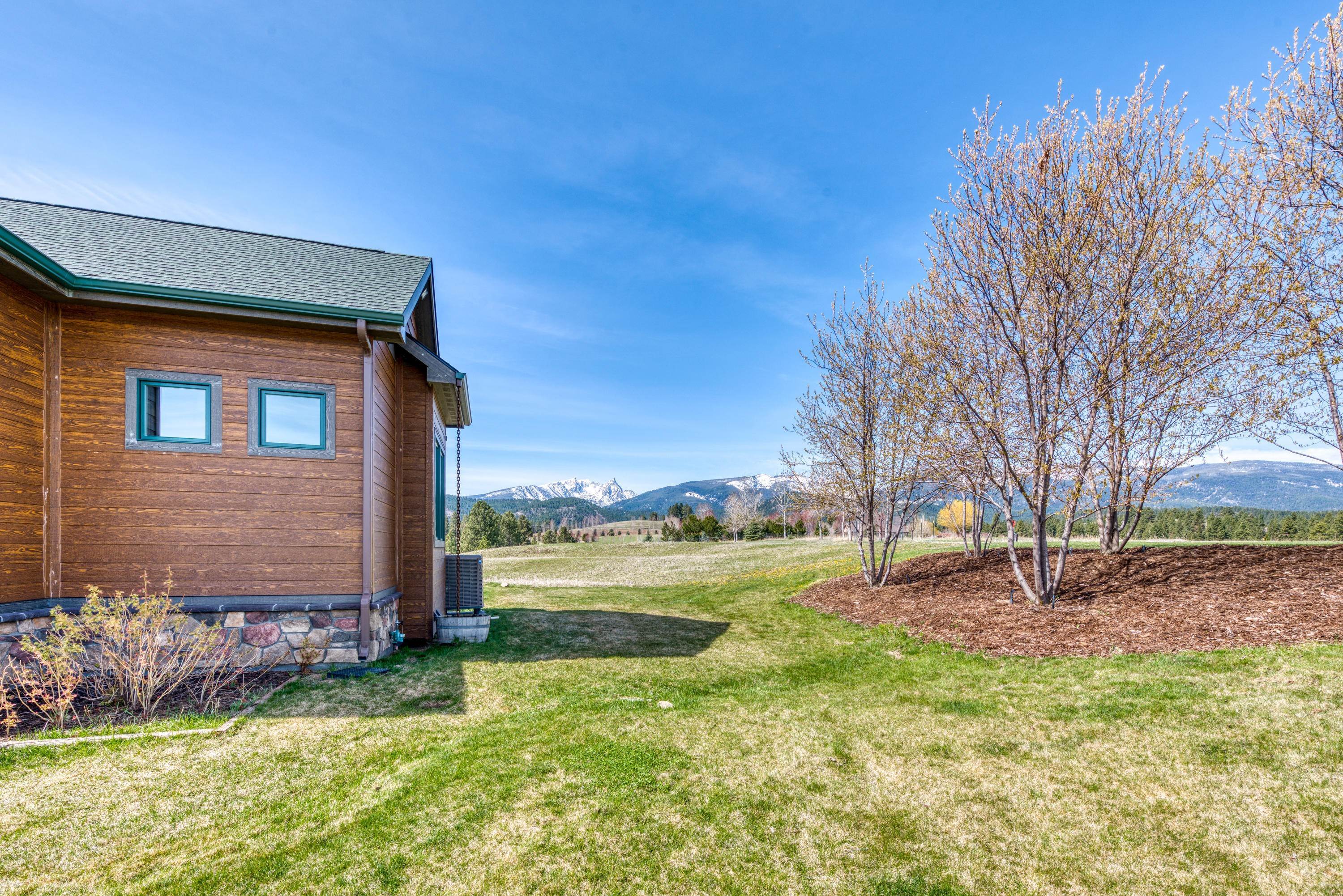 15. Single Family Homes for Sale at 145 Grouse Butte Lane, Darby, Montana 59829 United States