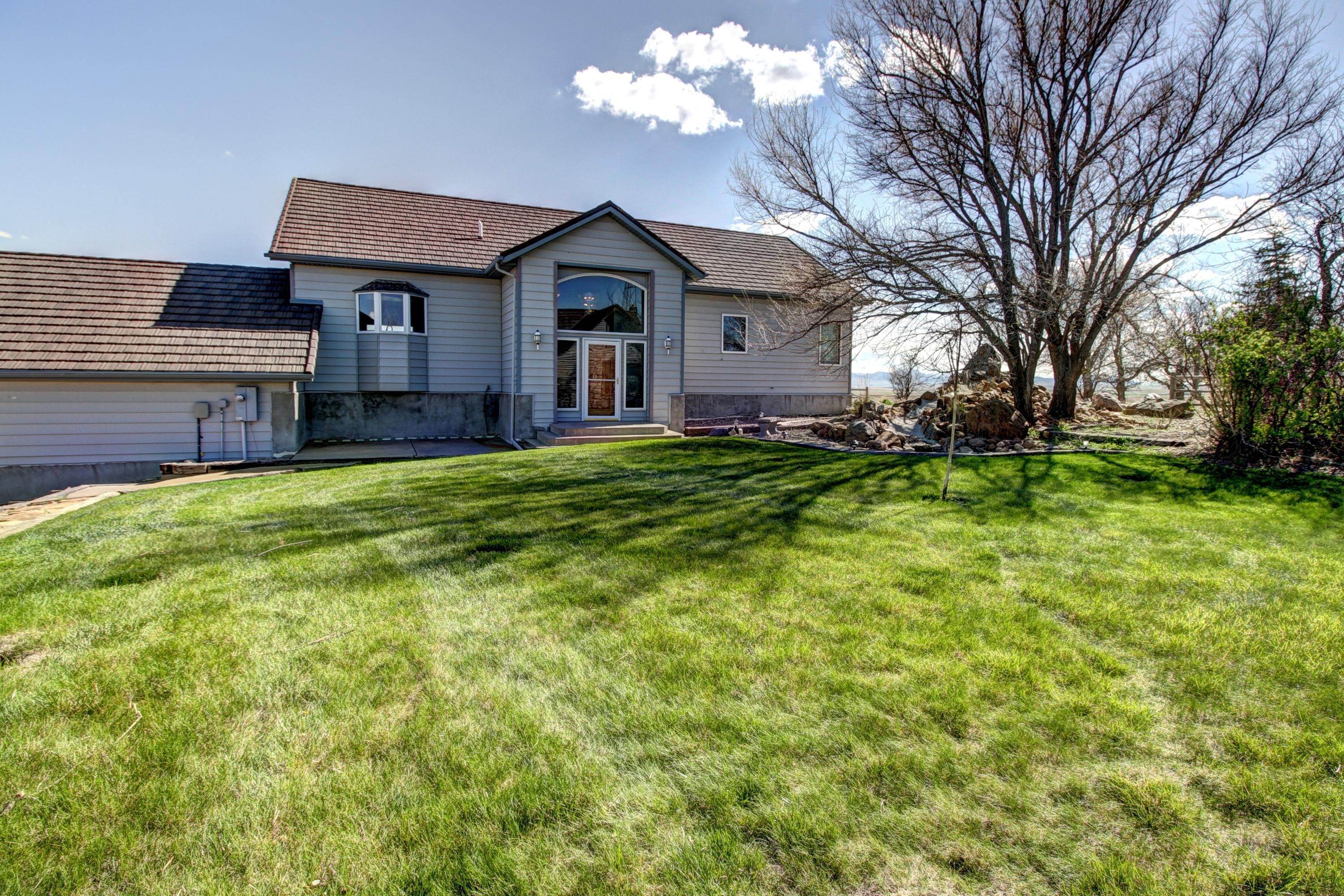 10. Single Family Homes for Sale at 2505 Dorn Coulee Road Geraldine, Montana 59446 United States