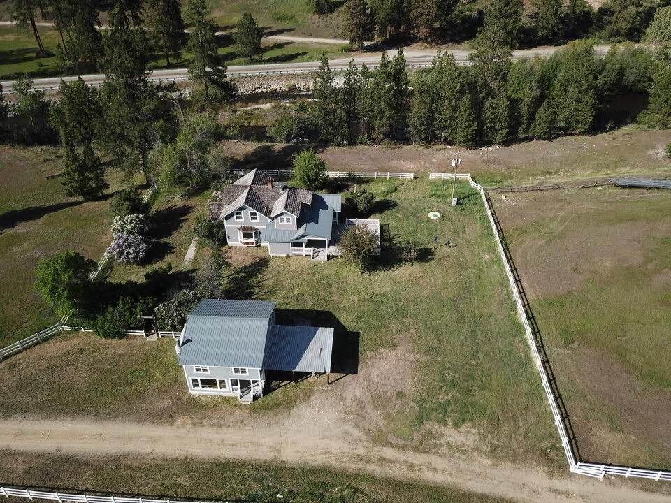 12. Single Family Homes for Sale at 5473 Us-93 Conner, Montana 59827 United States