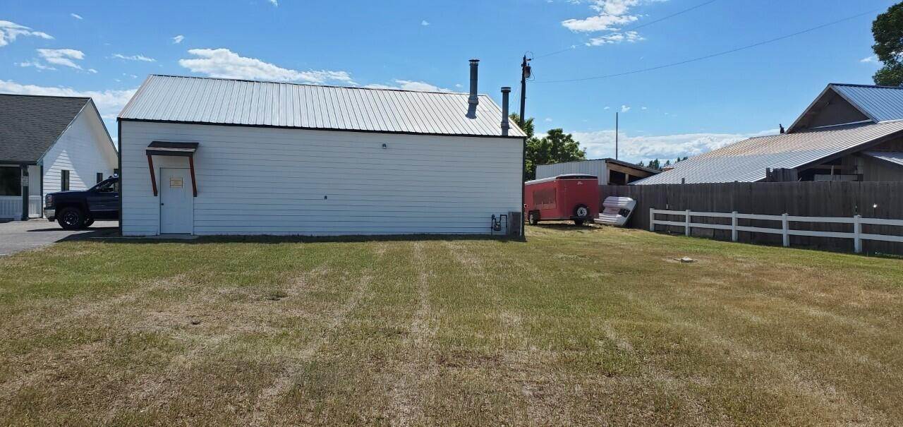 9. Commercial for Sale at 80500 Gallatin Road, Bozeman, Montana 59718 United States