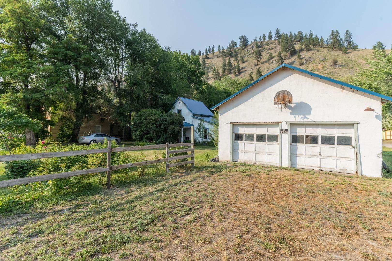 4. Multi-Family Homes for Sale at 82856 Us Highway 93, Ravalli, Montana 59863 United States