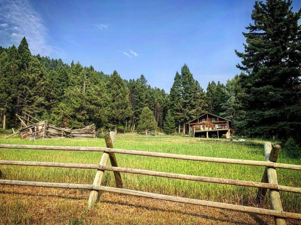 6. Single Family Homes for Sale at 6950 Lost Horse Creek Road, Canyon Creek, Montana 59633 United States