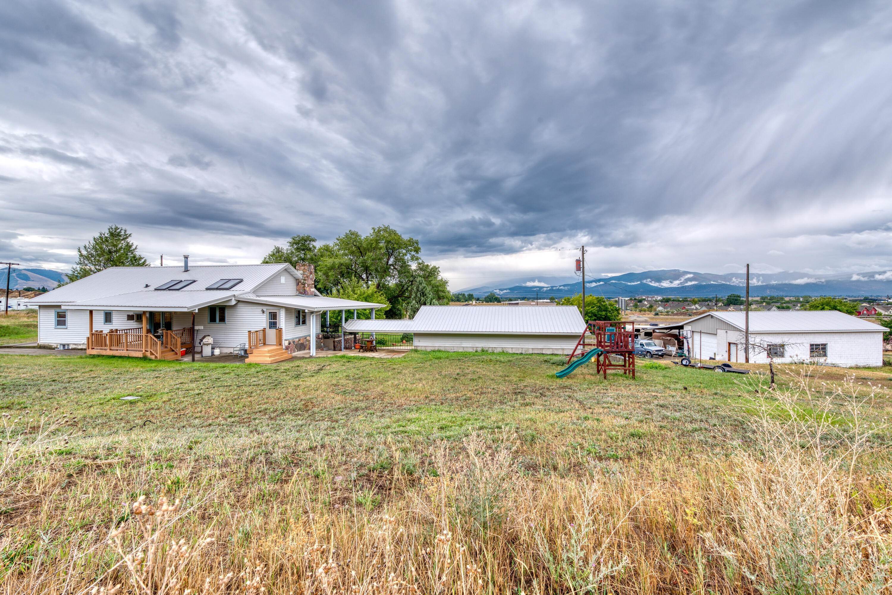 11. Single Family Homes for Sale at 5505 Grant Creek Road, Missoula, Montana 59808 United States