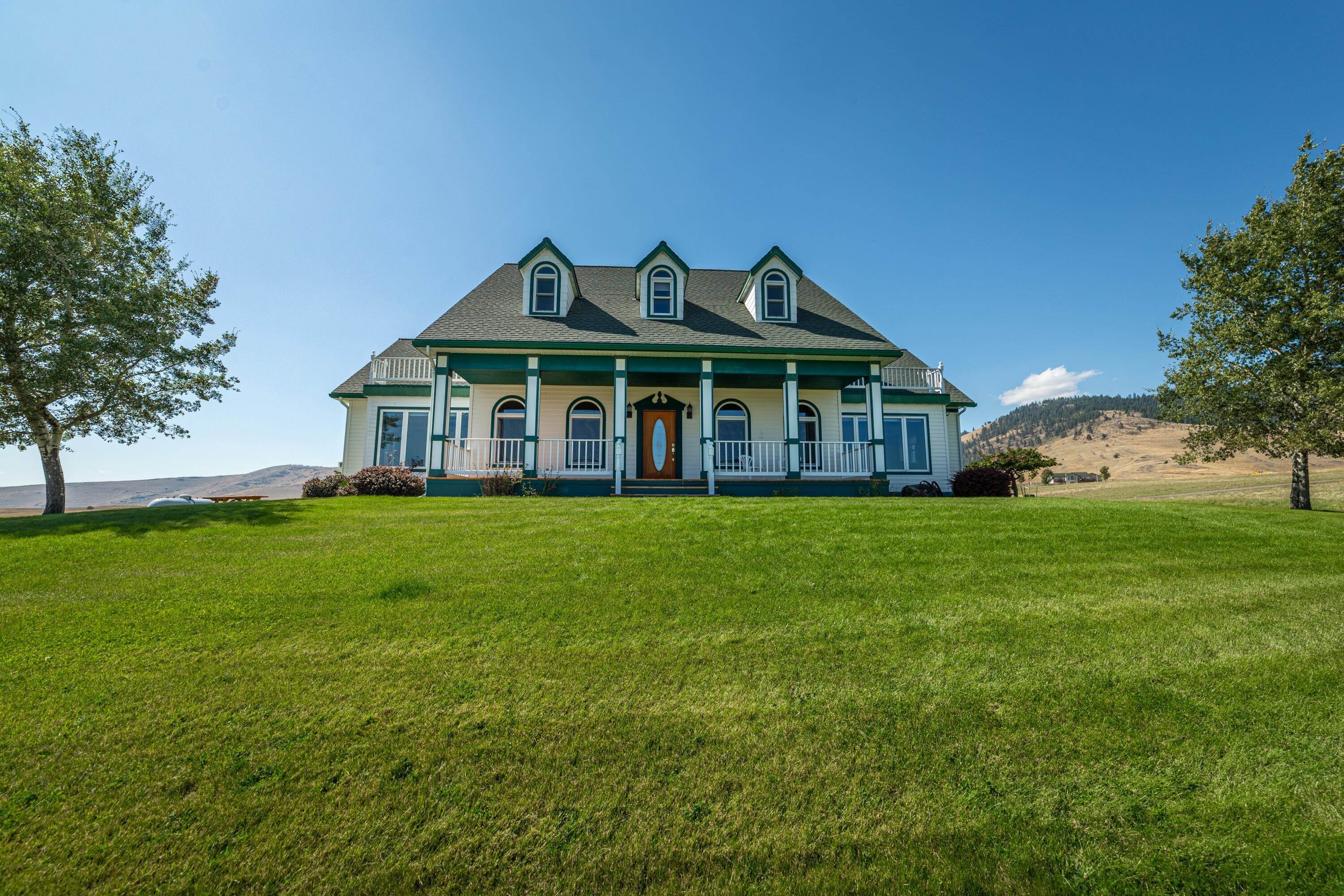 4. Single Family Homes for Sale at 42707 Flathead View Drive Polson, Montana 59860 United States