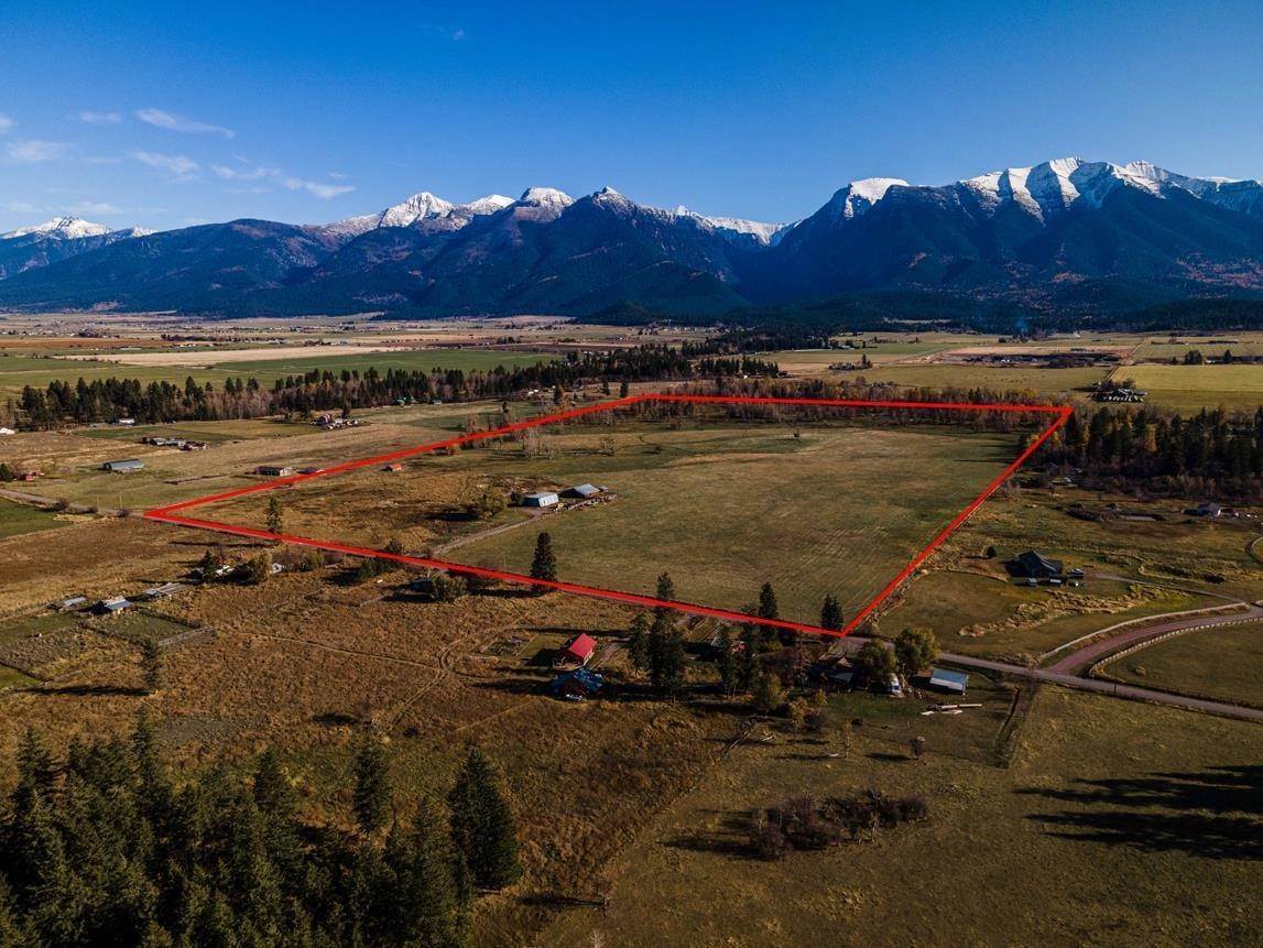 Single Family Homes for Sale at 62882 Chalwain Road, St. Ignatius, Montana 59865 United States