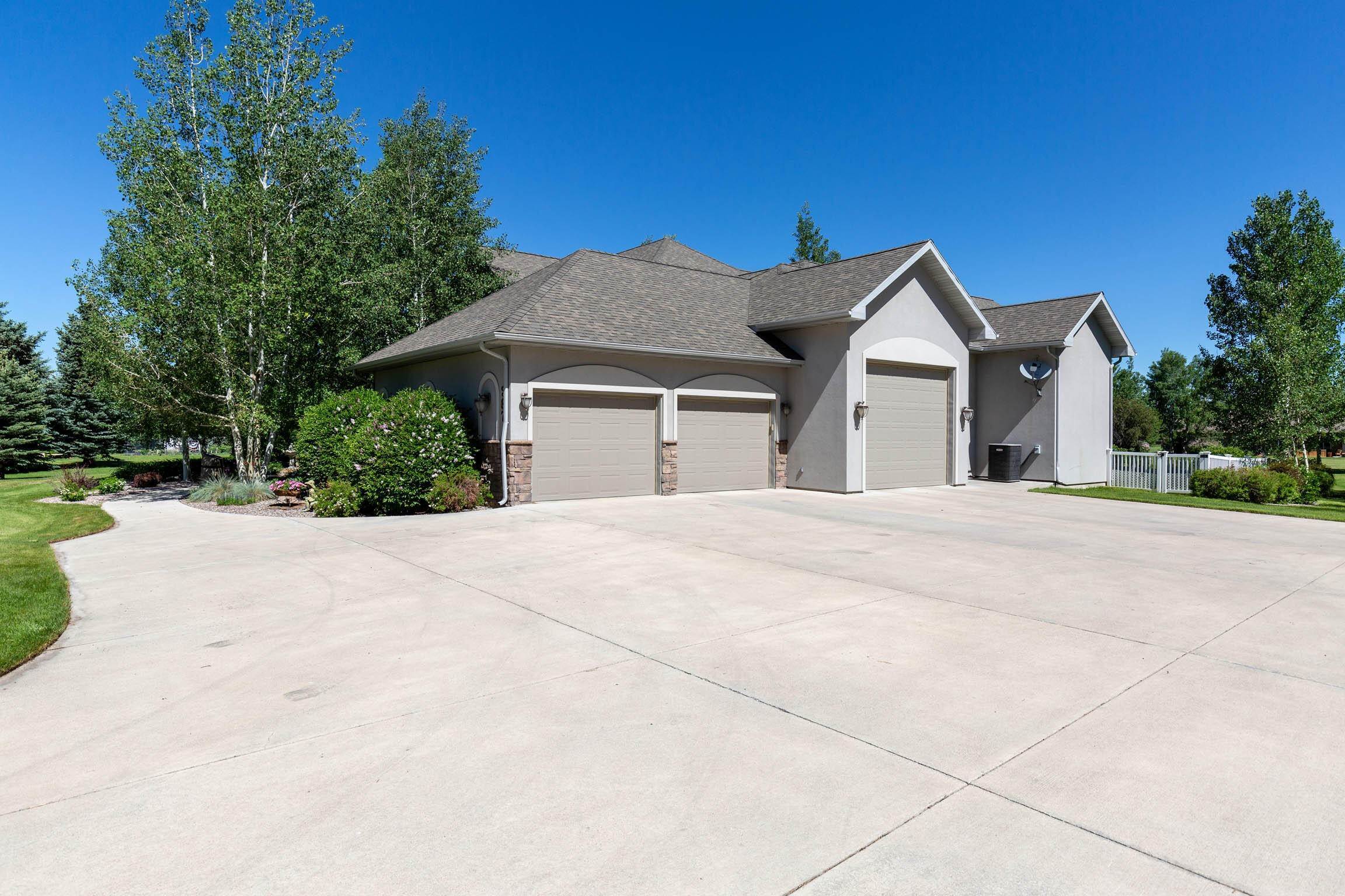 6. Single Family Homes for Sale at 567 Stonegate Drive Bozeman, Montana 59715 United States