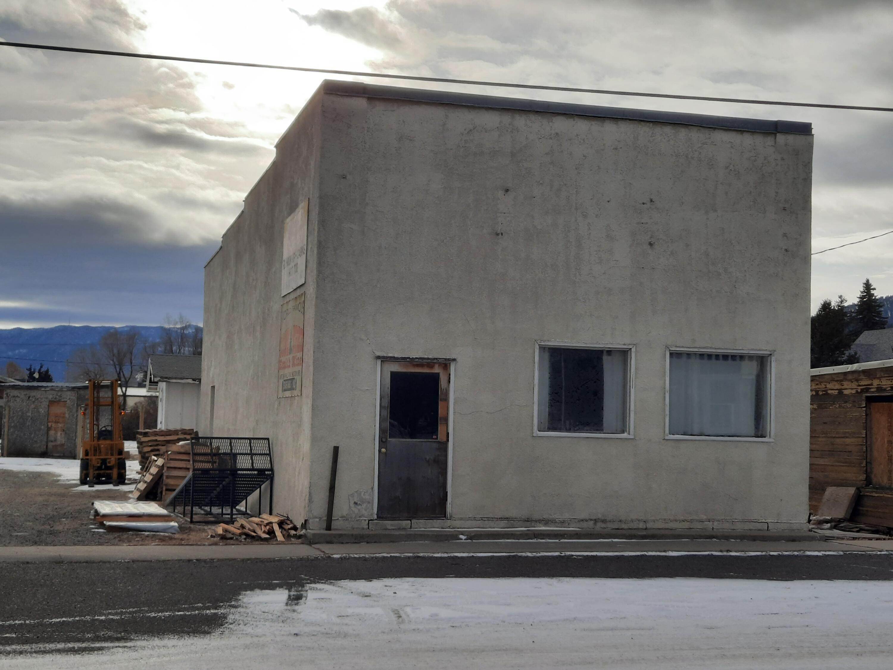 15. Commercial for Sale at 121 North Main Street, Boulder, Montana 59632 United States