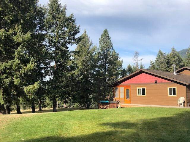 13. Single Family Homes for Sale at 471 Blue Slide Road Thompson Falls, Montana 59873 United States
