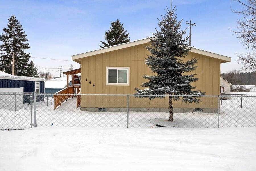 20. Single Family Homes for Sale at 164 3rd Avenue Columbia Falls, Montana 59912 United States