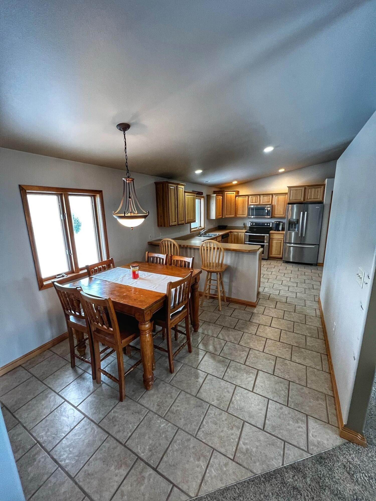 5. Single Family Homes for Sale at 3160 Wheatland Drive Helena, Montana 59602 United States