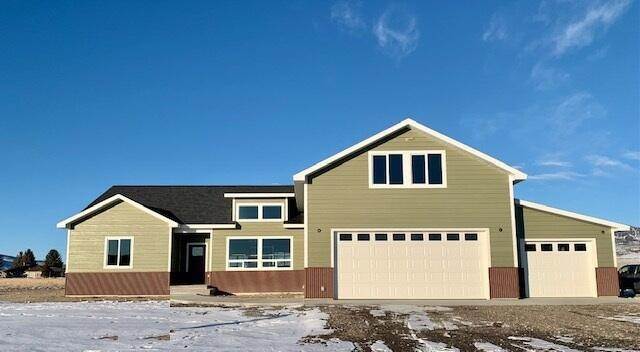 Single Family Homes for Sale at 32 South Centurion Way, Whitehall, Montana 59759 United States