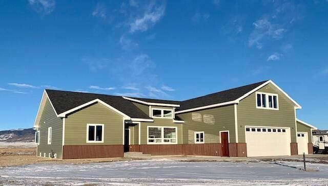 2. Single Family Homes for Sale at 32 South Centurion Way, Whitehall, Montana 59759 United States