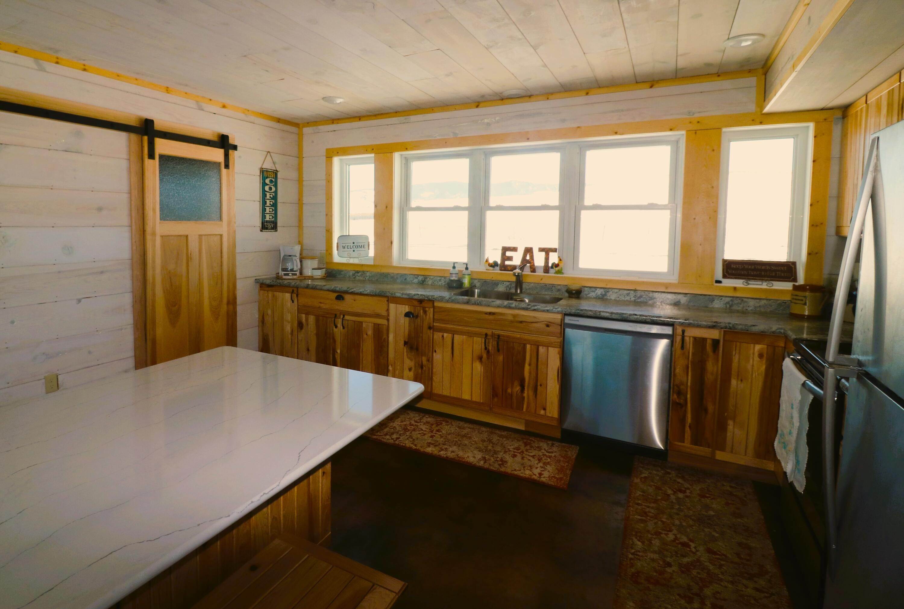 2. Single Family Homes for Sale at 48 Lind Lane, White Sulphur Springs, Montana 59645 United States