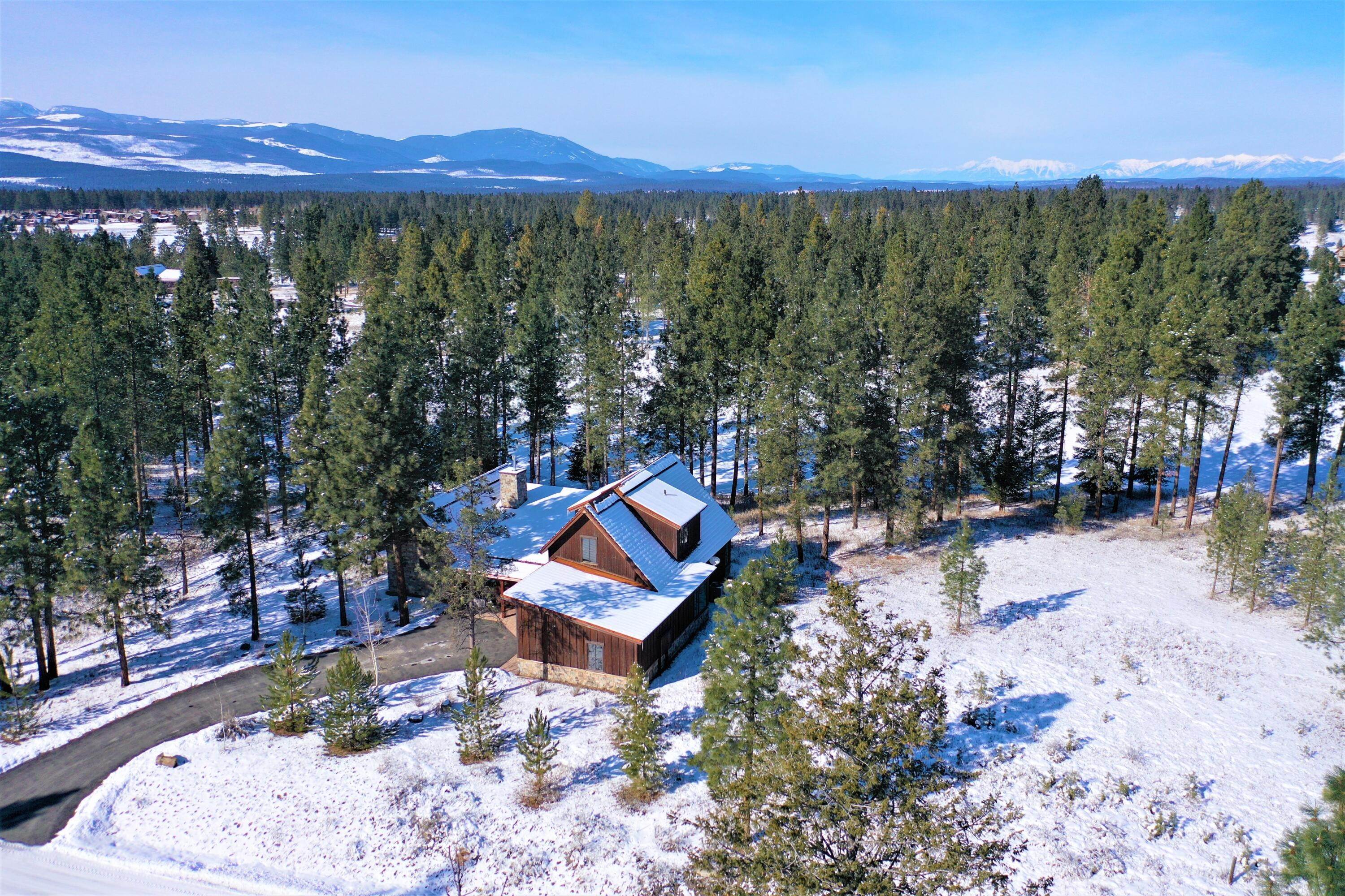 13. Single Family Homes for Sale at 900 Wilderness Club Drive, Eureka, Montana 59917 United States
