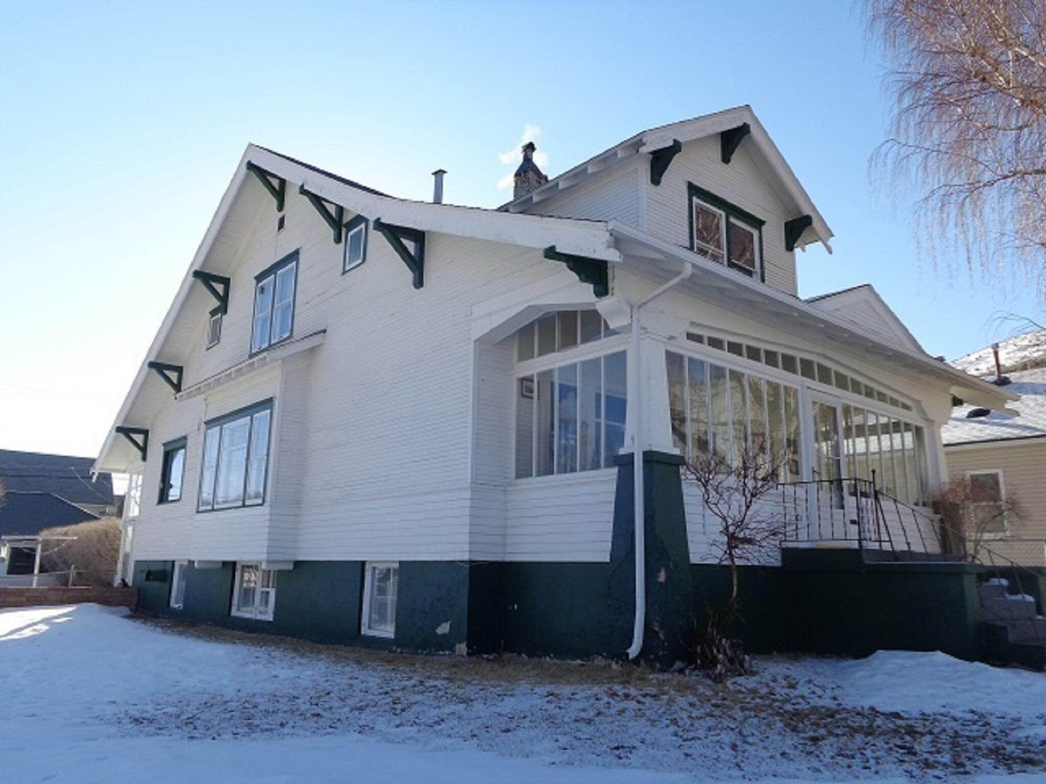 1. Single Family Homes for Sale at 701 Chestnut Street, Anaconda, Montana 59711 United States