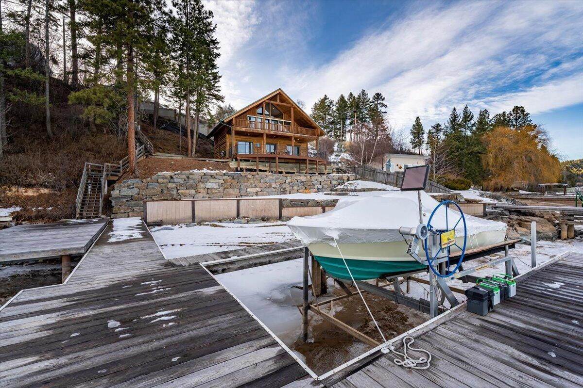 11. Single Family Homes for Sale at 285 North Juniper Bay Road, Somers, Montana 59932 United States