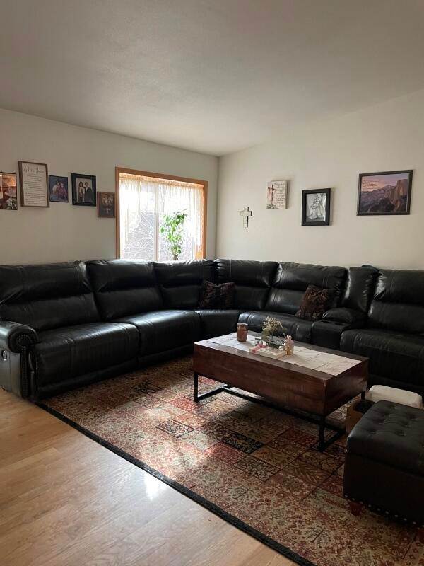 14. Single Family Homes for Sale at 3 Peregrine Lane, Thompson Falls, Montana 59873 United States