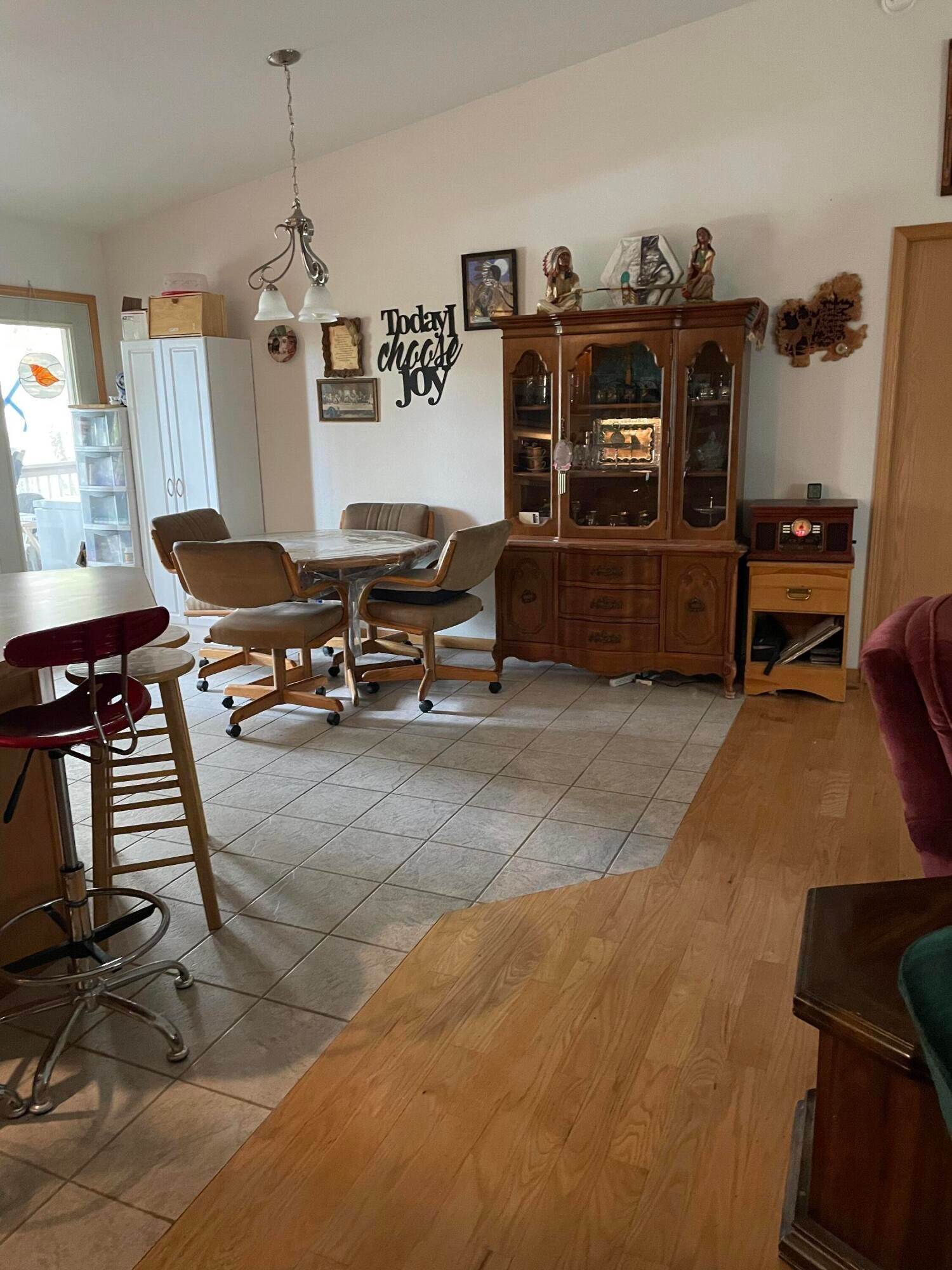 17. Single Family Homes for Sale at 3 Peregrine Lane, Thompson Falls, Montana 59873 United States