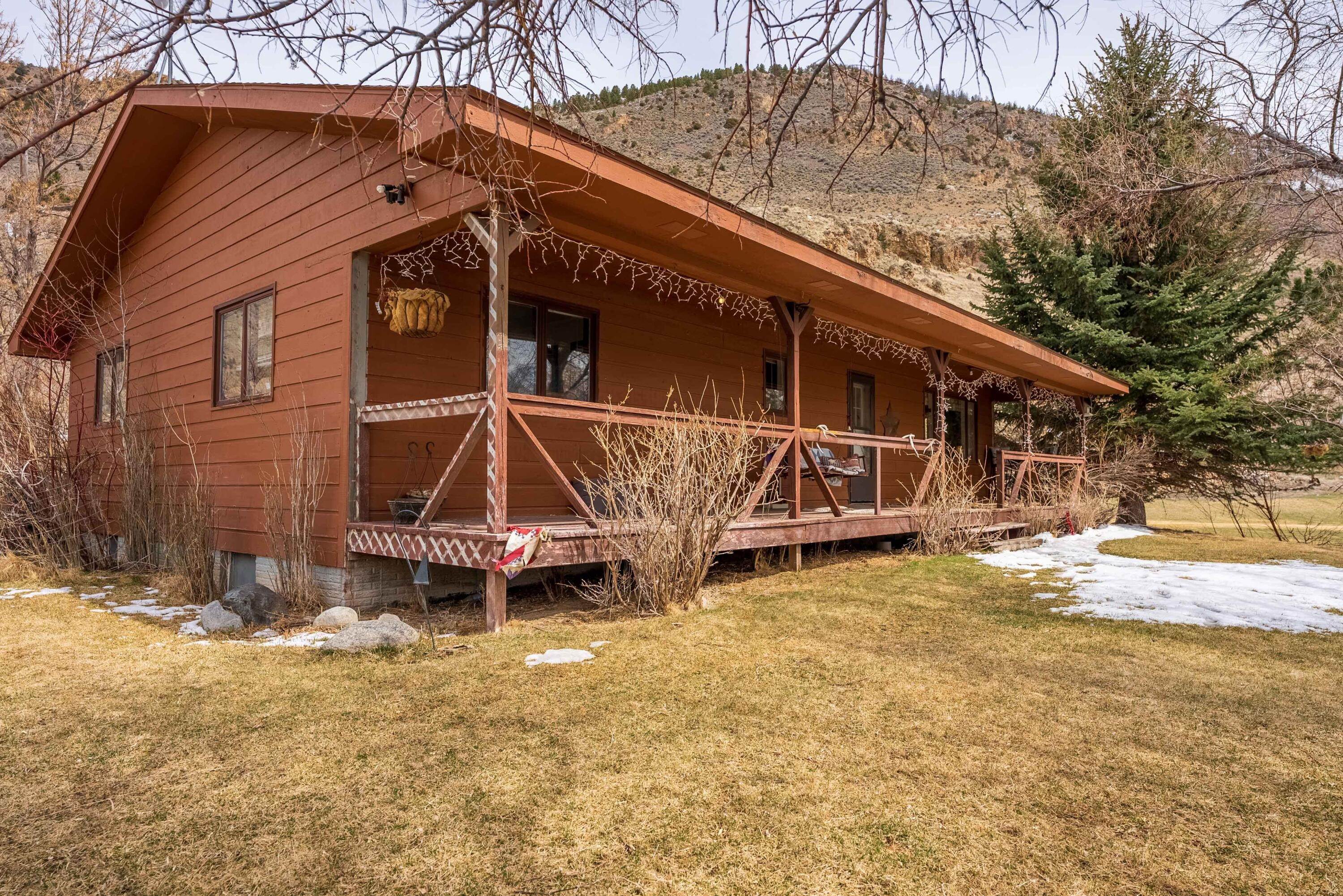 2. Single Family Homes for Sale at 34 Maiden Basin Road, Gardiner, Montana 59030 United States