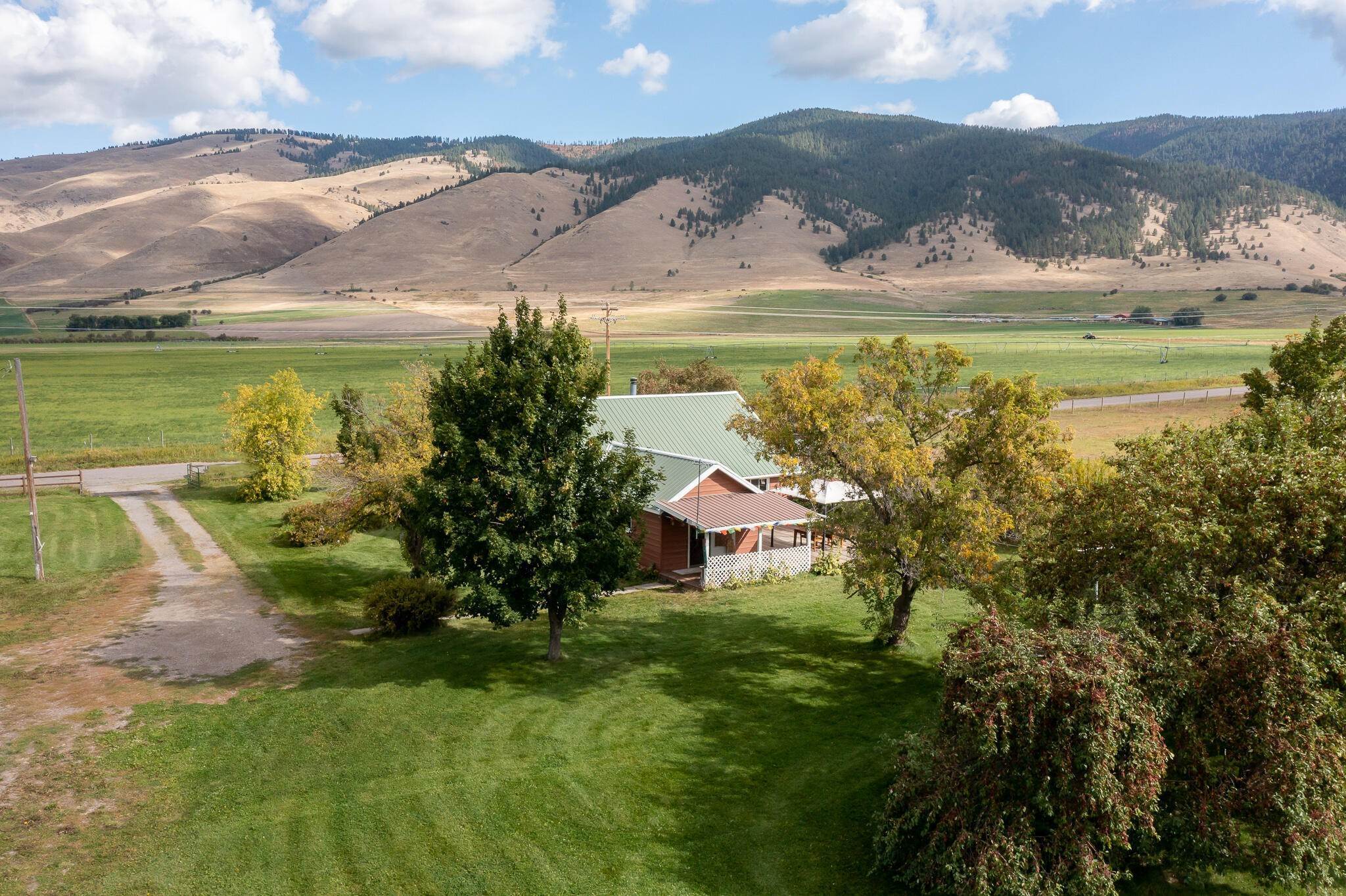7. Single Family Homes for Sale at 33775 Dumontier Road, Arlee, Montana 59821 United States