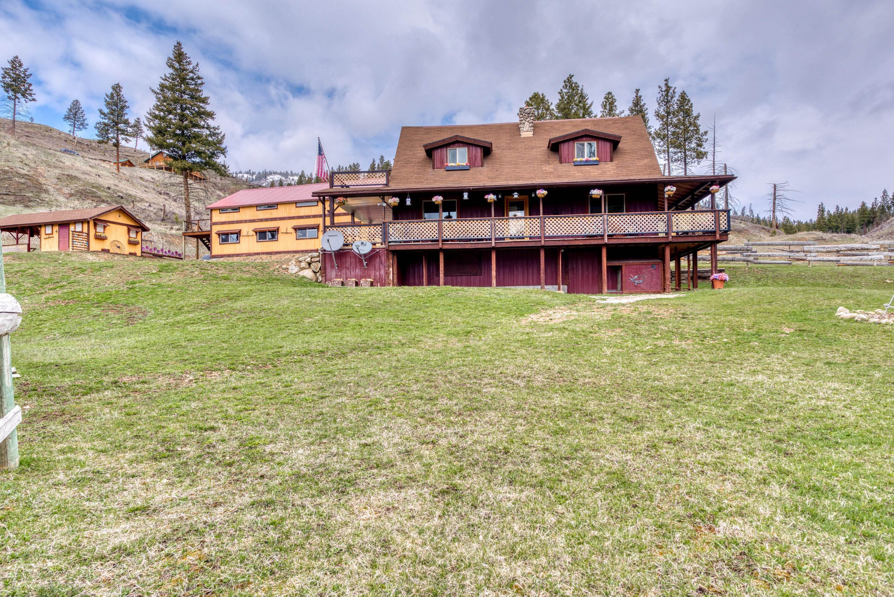 2. Single Family Homes for Sale at 4583 Dugout Gulch Road, Darby, Montana 59829 United States