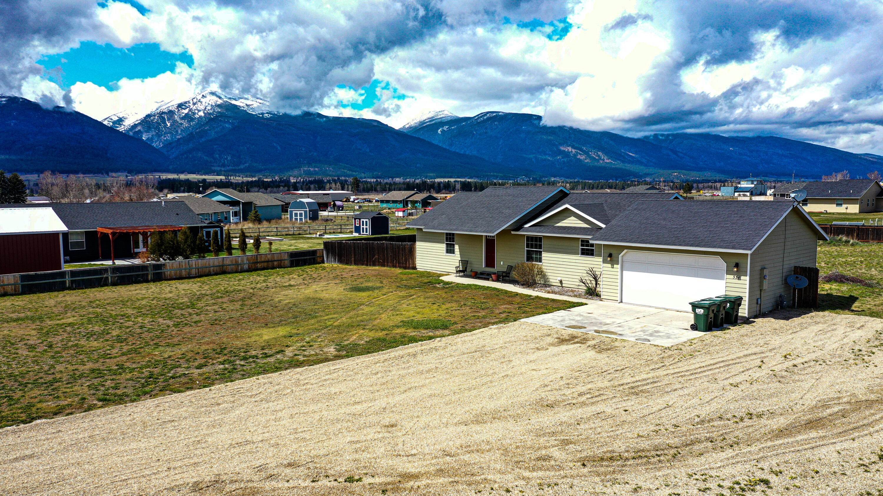 3. Single Family Homes for Sale at 334 Haley Court, Stevensville, Montana 59870 United States