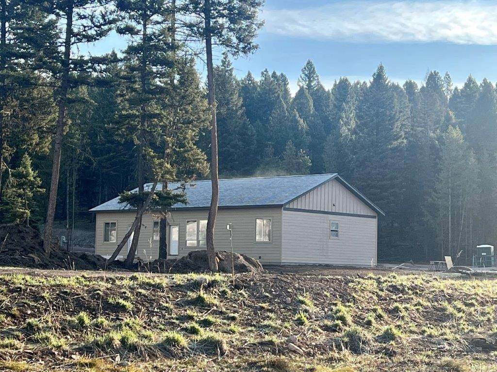 2. Single Family Homes for Sale at 147 Seclusion Point, Seeley Lake, Montana 59868 United States
