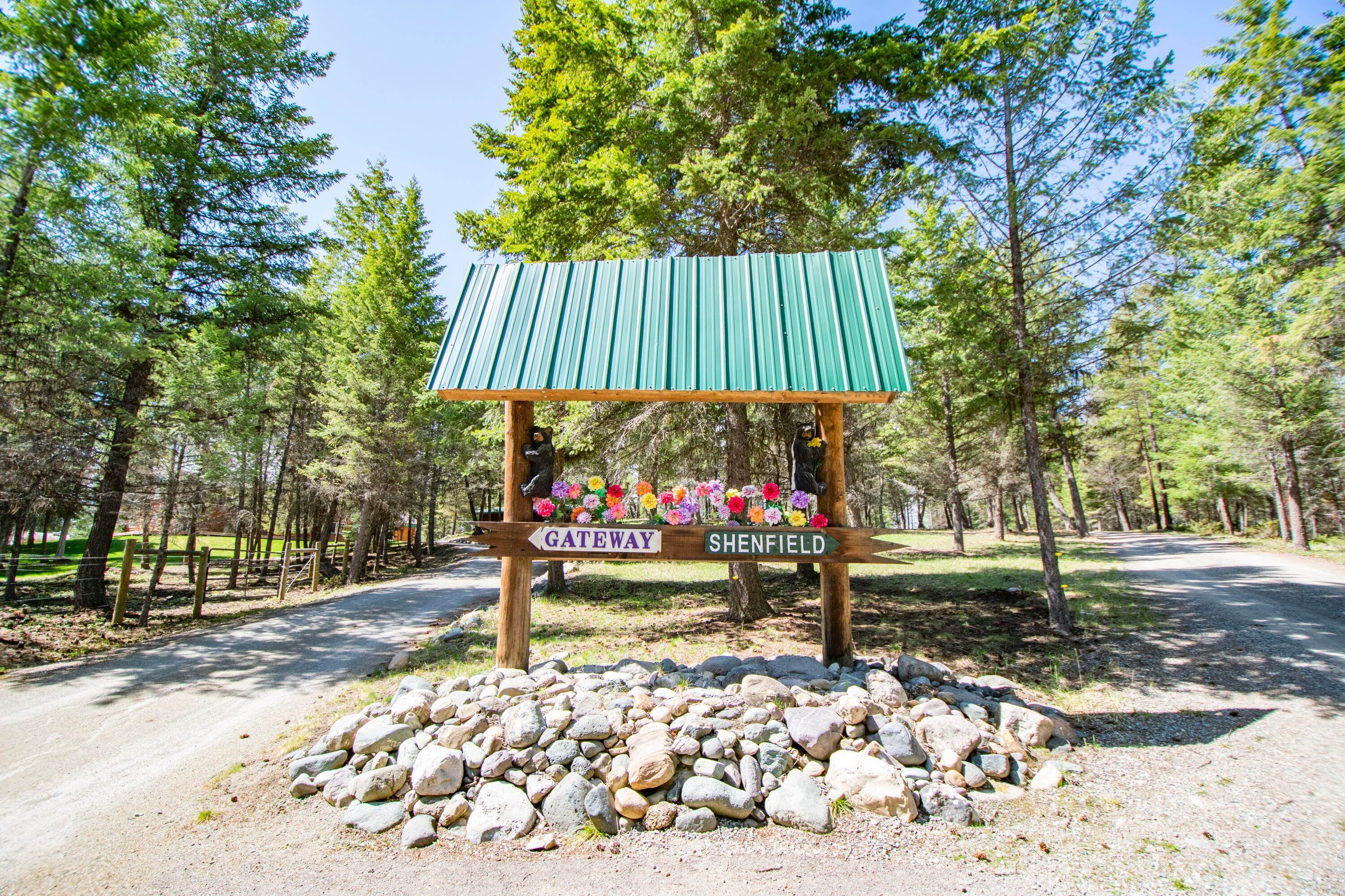 4. Single Family Homes for Sale at 111 Glen Lake Drive, Eureka, Montana 59917 United States