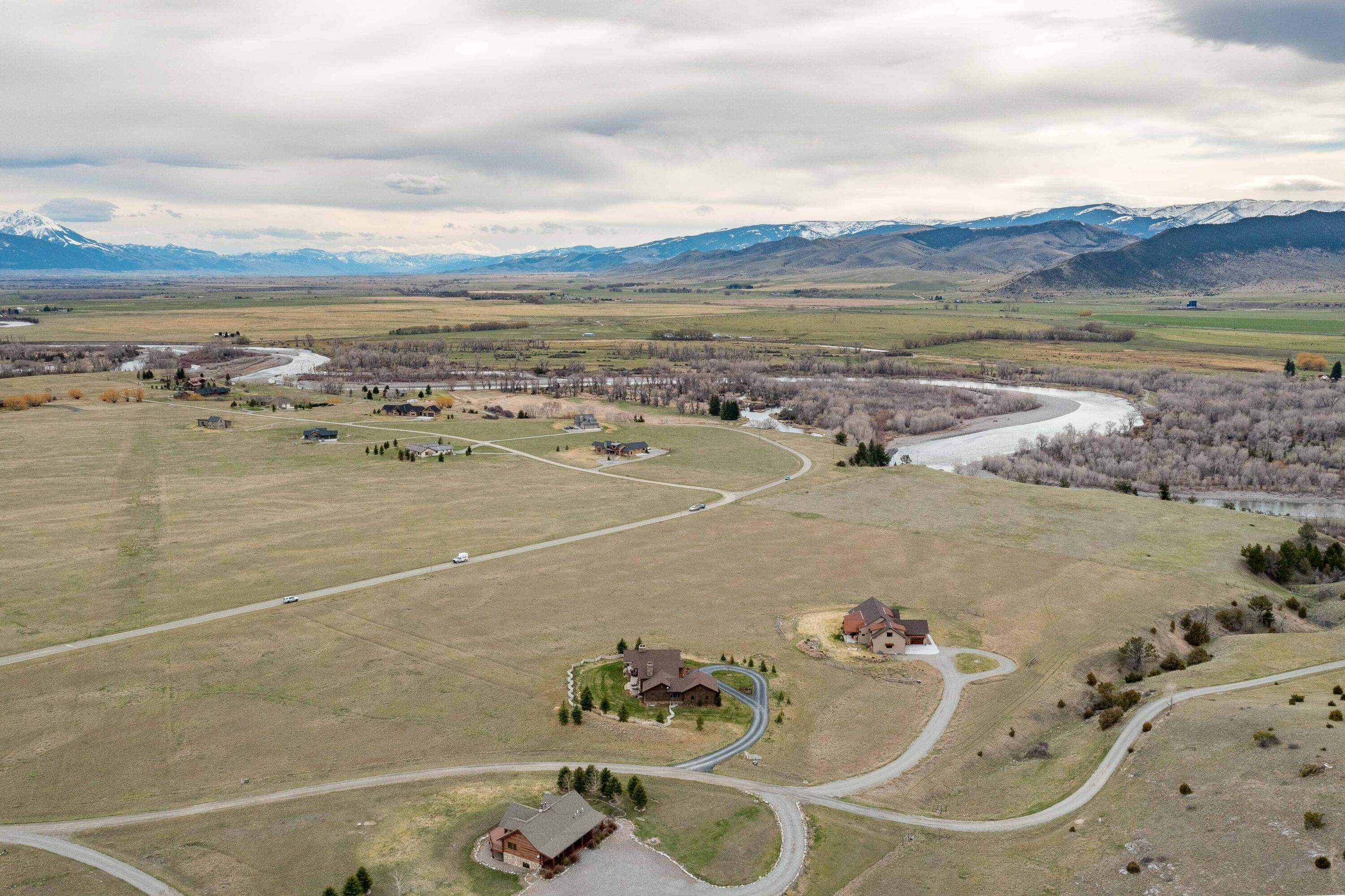 4. Single Family Homes for Sale at 15 Trout Lane, Livingston, Montana 59047 United States