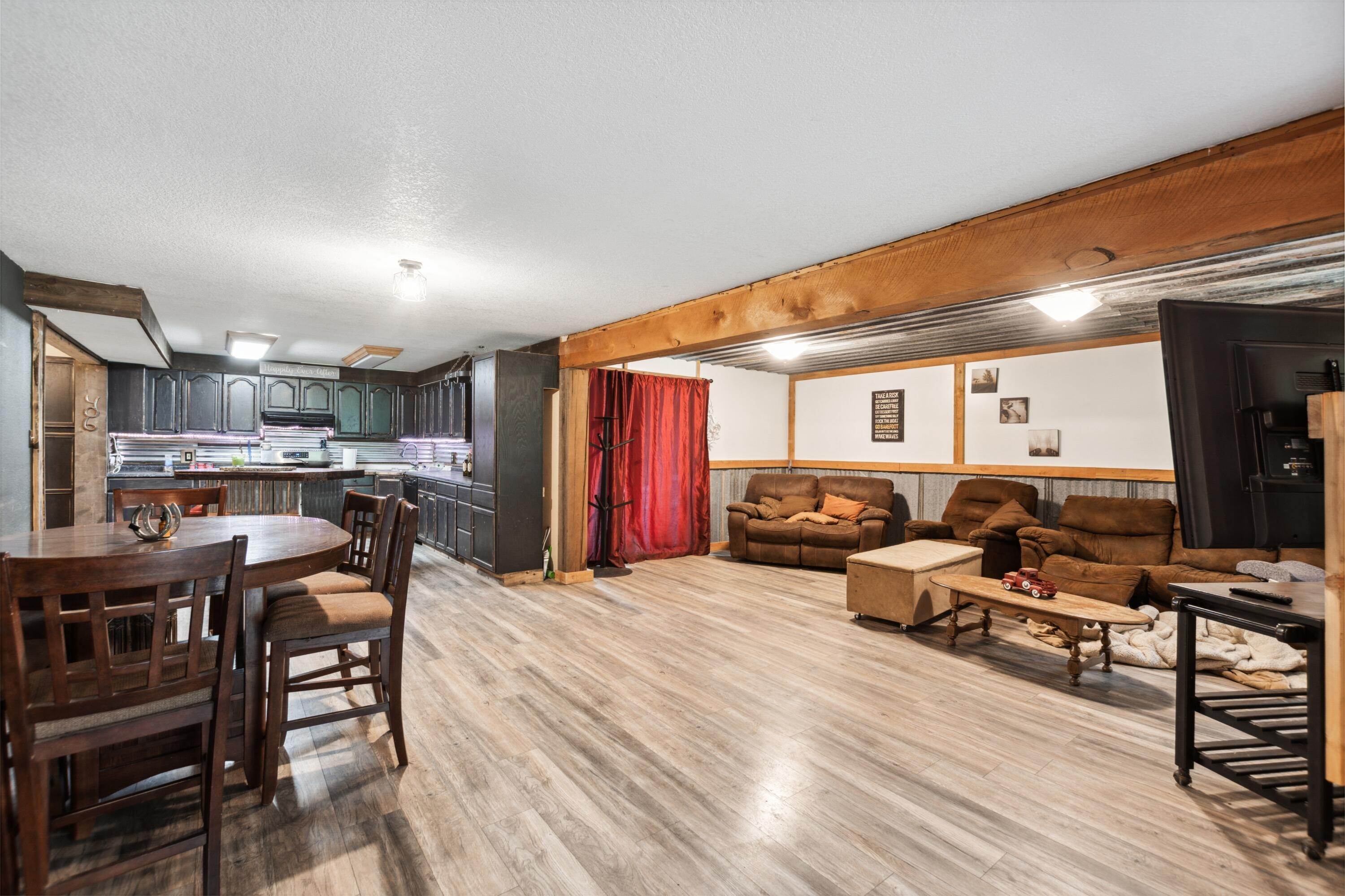 5. Single Family Homes for Sale at 125 Pinkham Avenue, Eureka, Montana 59917 United States