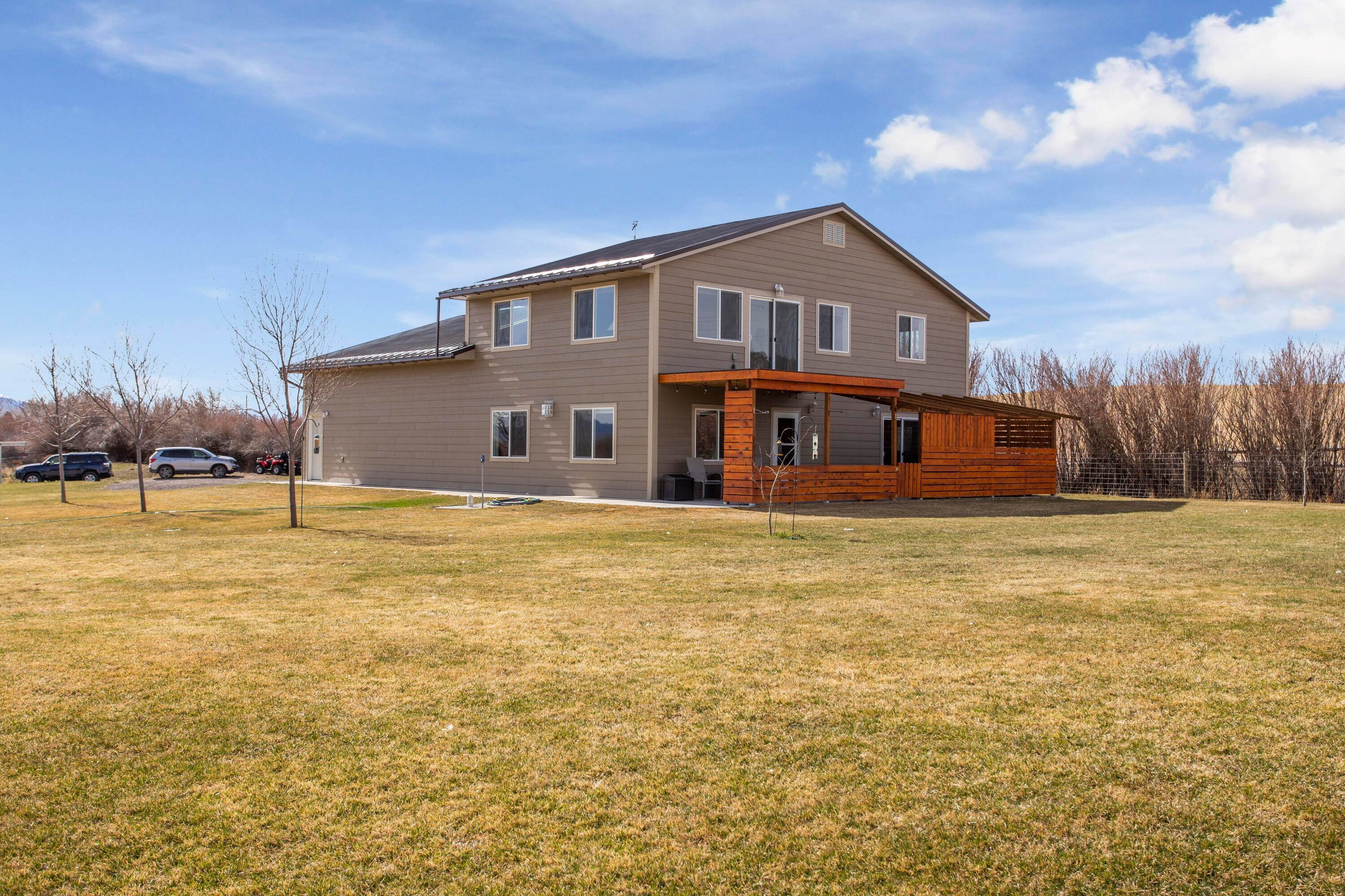 4. Single Family Homes for Sale at 247 Clarks Lookout Road, Dillon, Montana 59725 United States