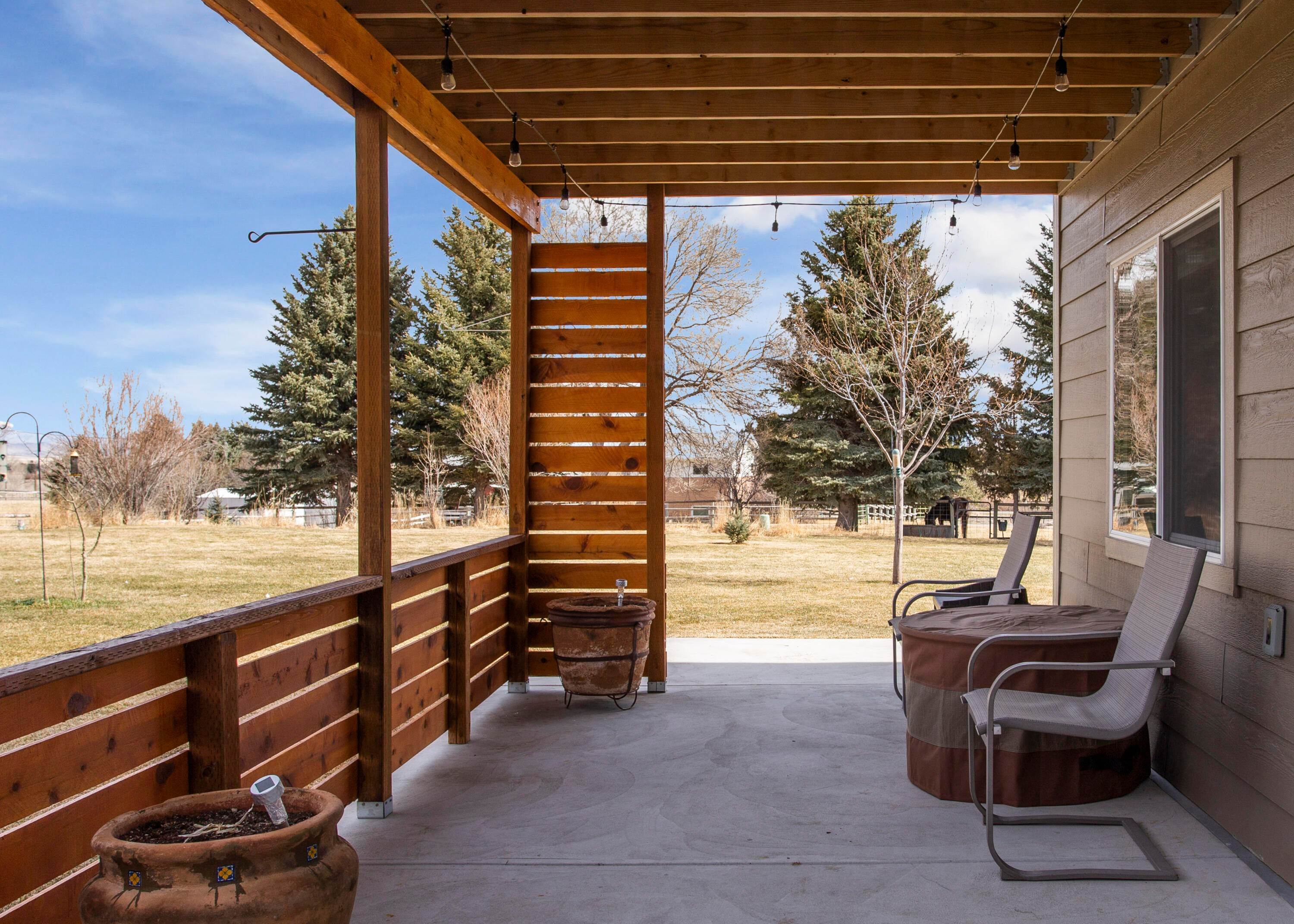 15. Single Family Homes for Sale at 247 Clarks Lookout Road, Dillon, Montana 59725 United States