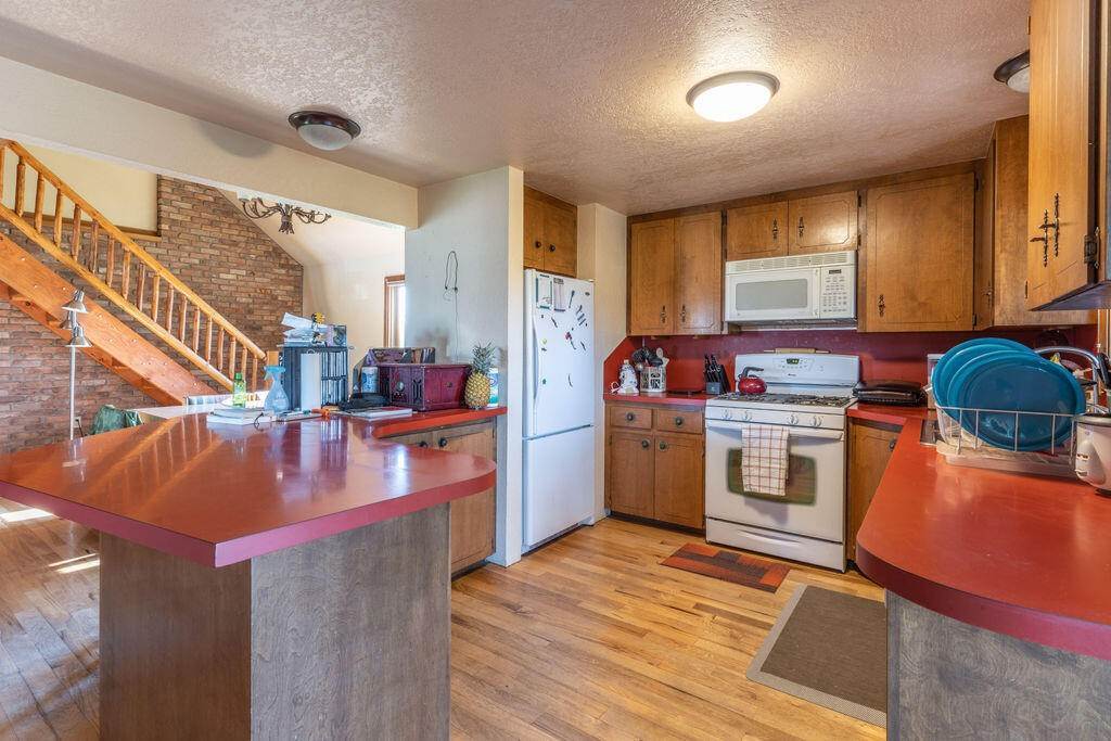 9. Single Family Homes for Sale at 140 Berg Lane, Whitefish, Montana 59937 United States