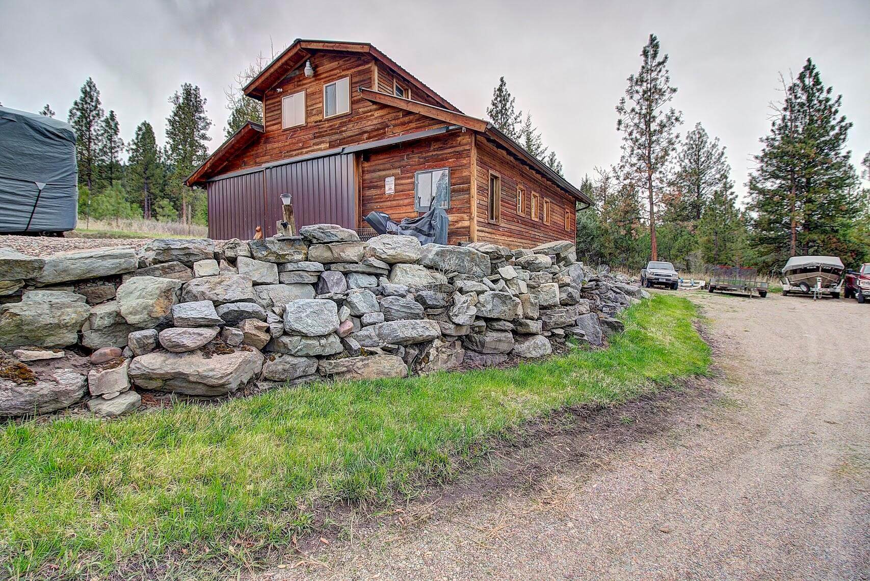 5. Single Family Homes for Sale at 45904 Windward Heights Road, Big Arm, Montana 59910 United States