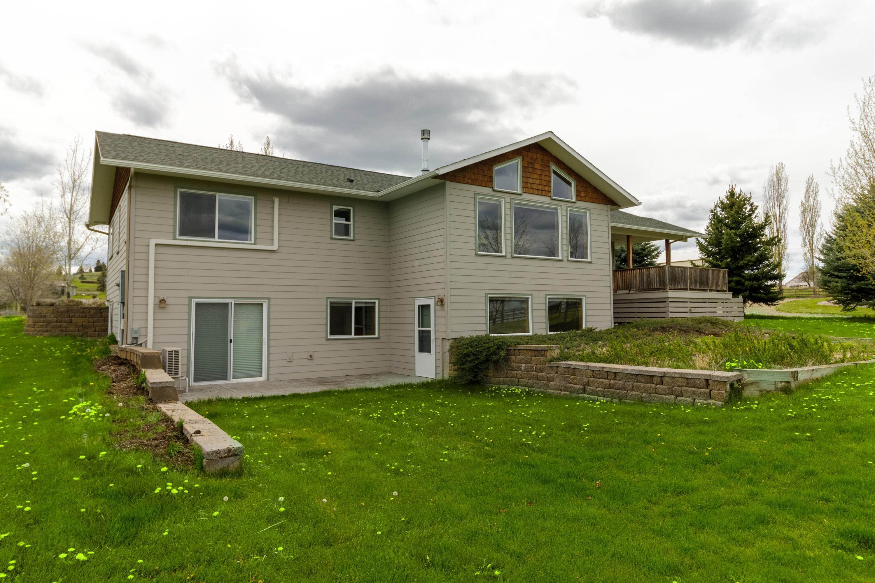 3. Single Family Homes for Sale at 39065 Lakeview Drive, Polson, Montana 59860 United States