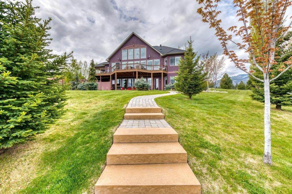 4. Single Family Homes for Sale at 129 Freedom Road, Hamilton, Montana 59840 United States