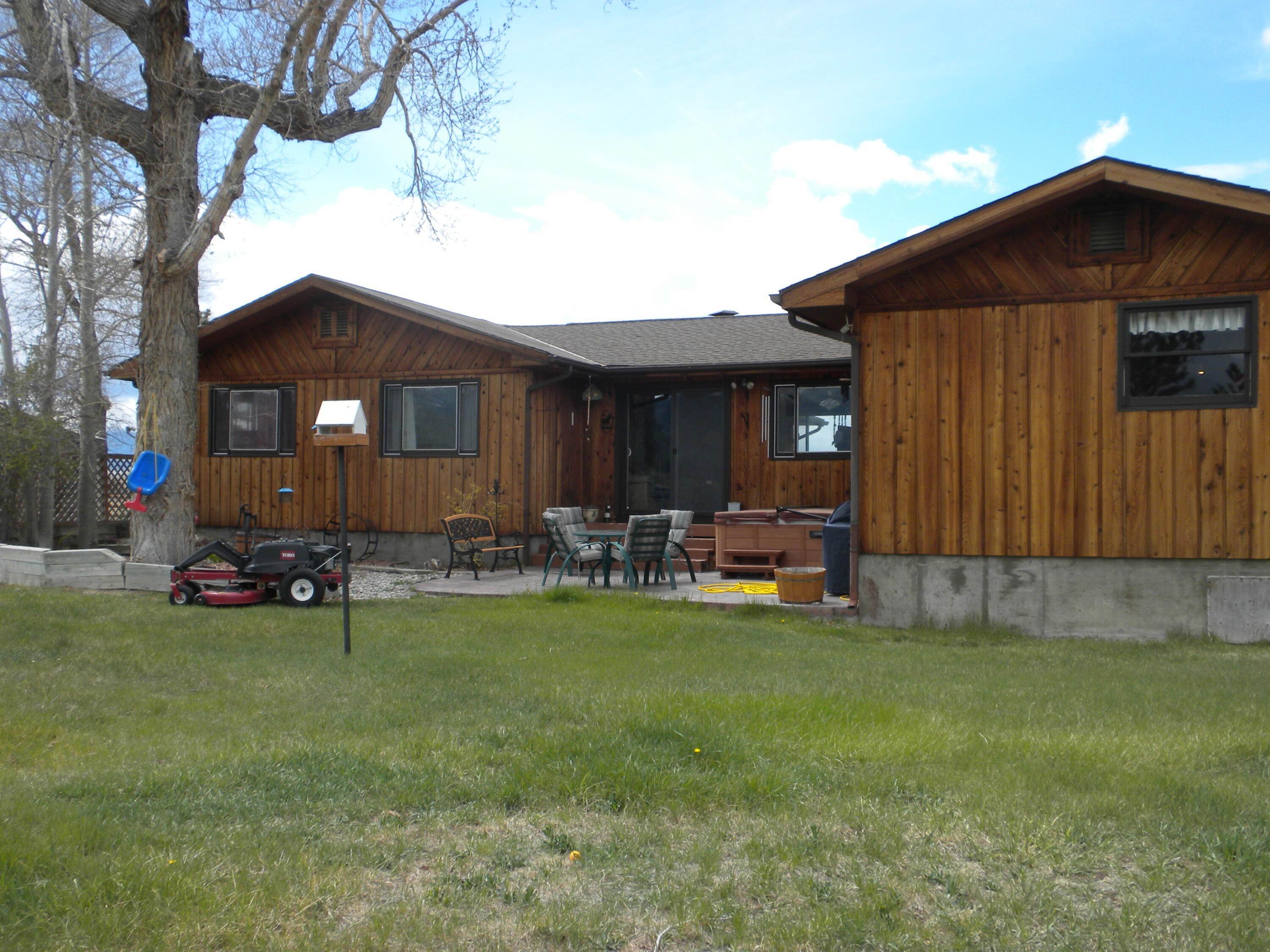 4. Single Family Homes for Sale at 93 Daly Road, Whitehall, Montana 59759 United States
