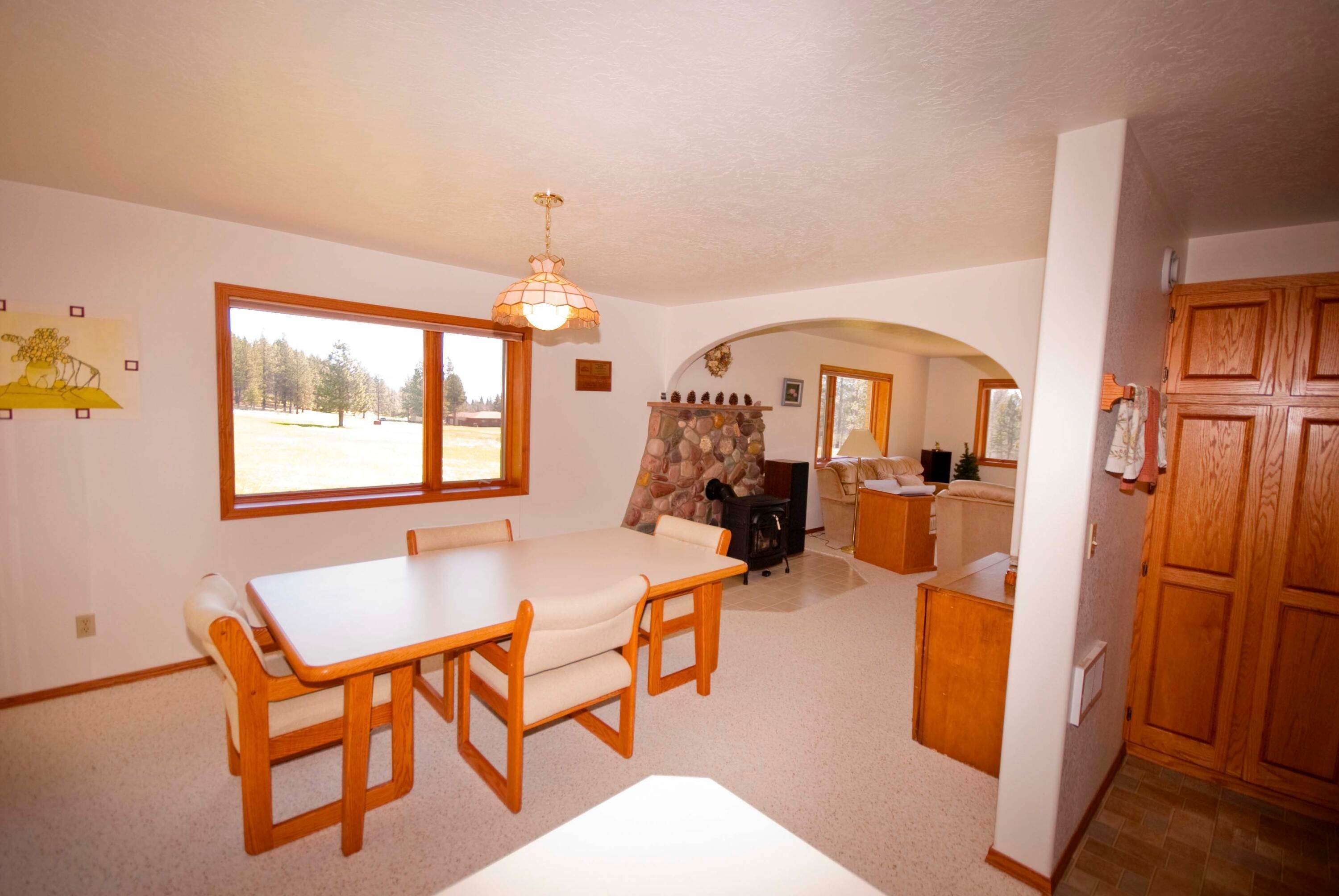 8. Single Family Homes for Sale at 935 Gash Creek Road, Victor, Montana 59875 United States