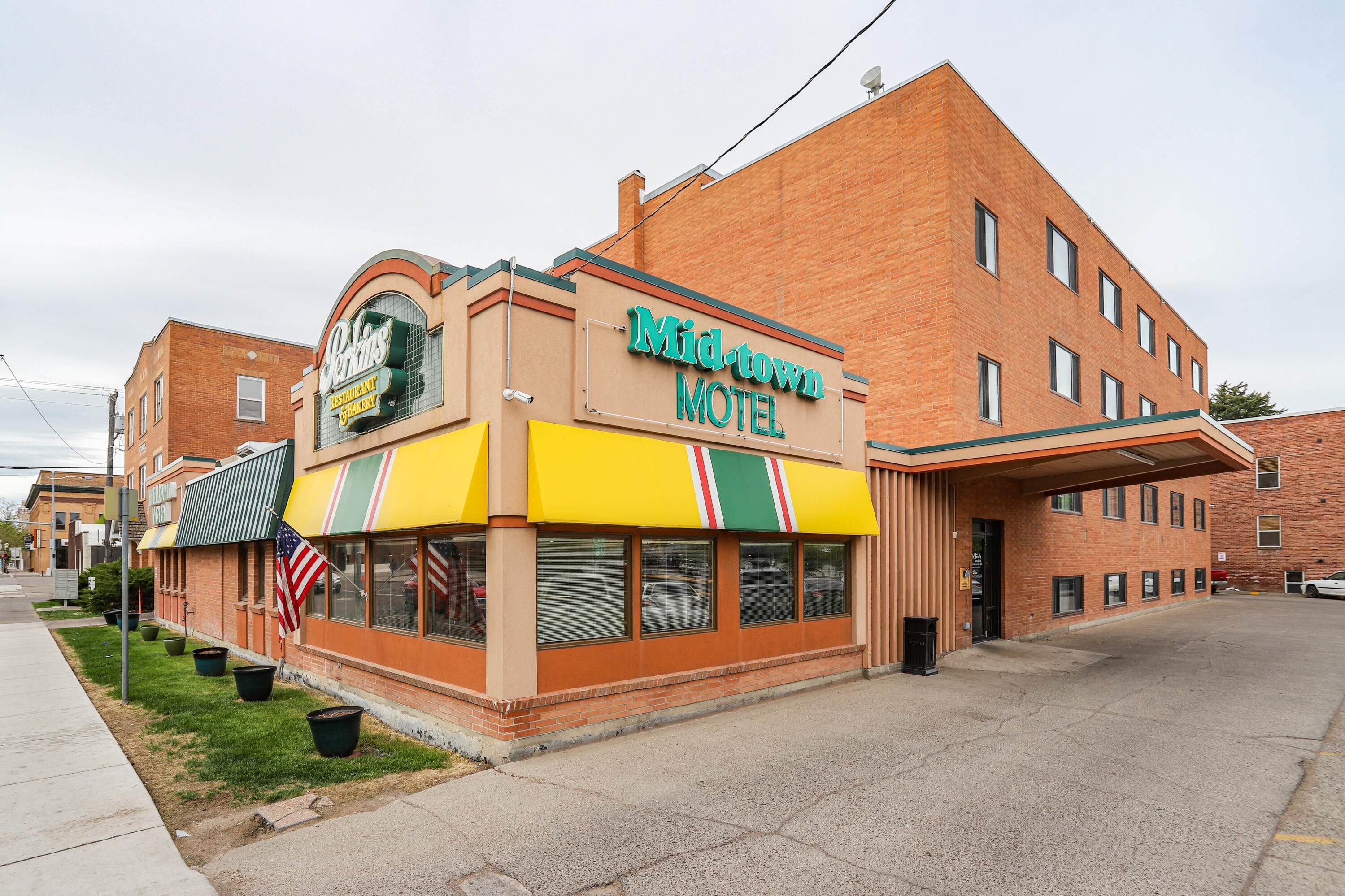 Commercial for Sale at 526 2nd Avenue, Great Falls, Montana 59401 United States