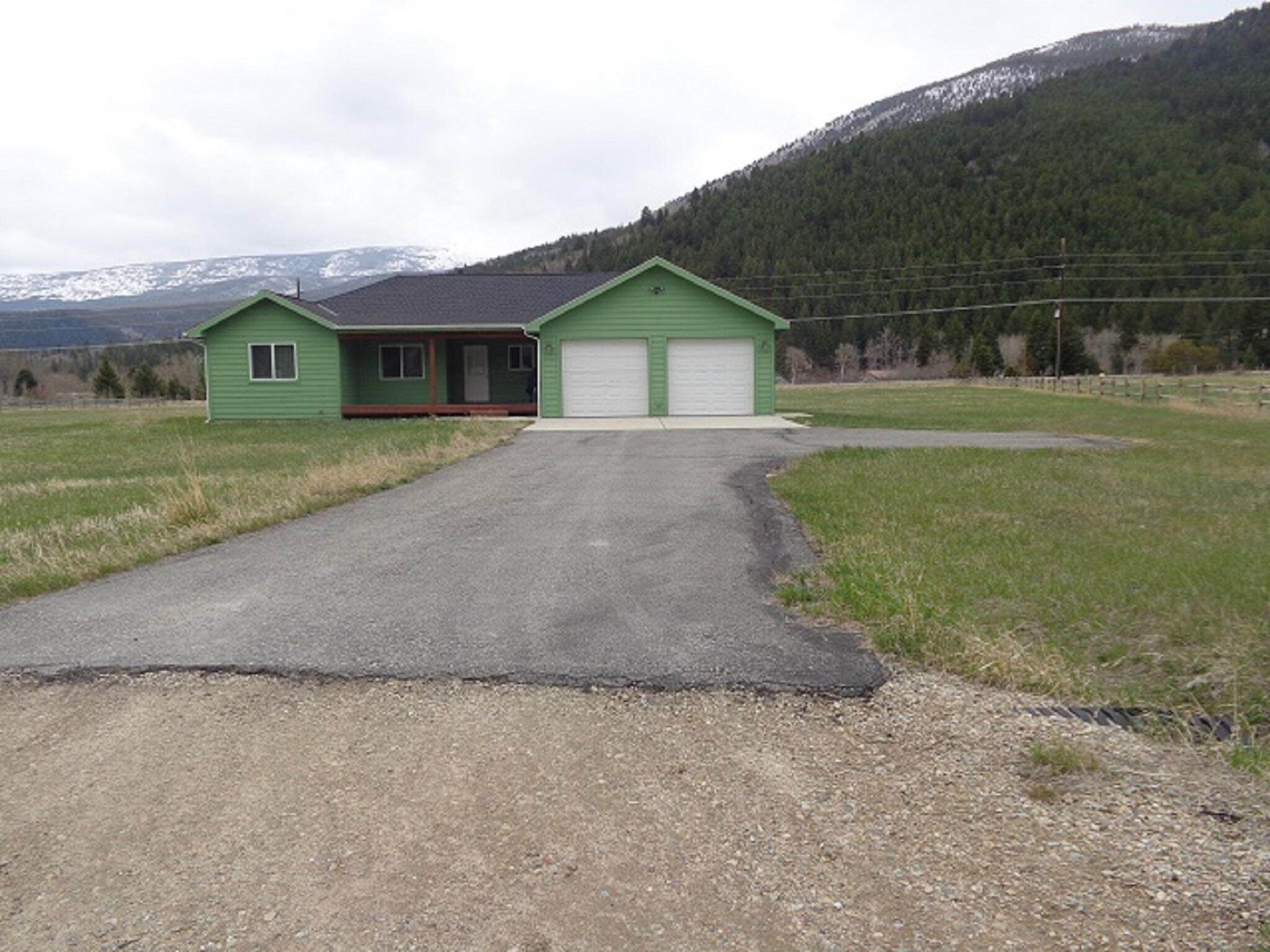 Single Family Homes for Sale at 90 Garrity Drive, Anaconda, Montana 59711 United States