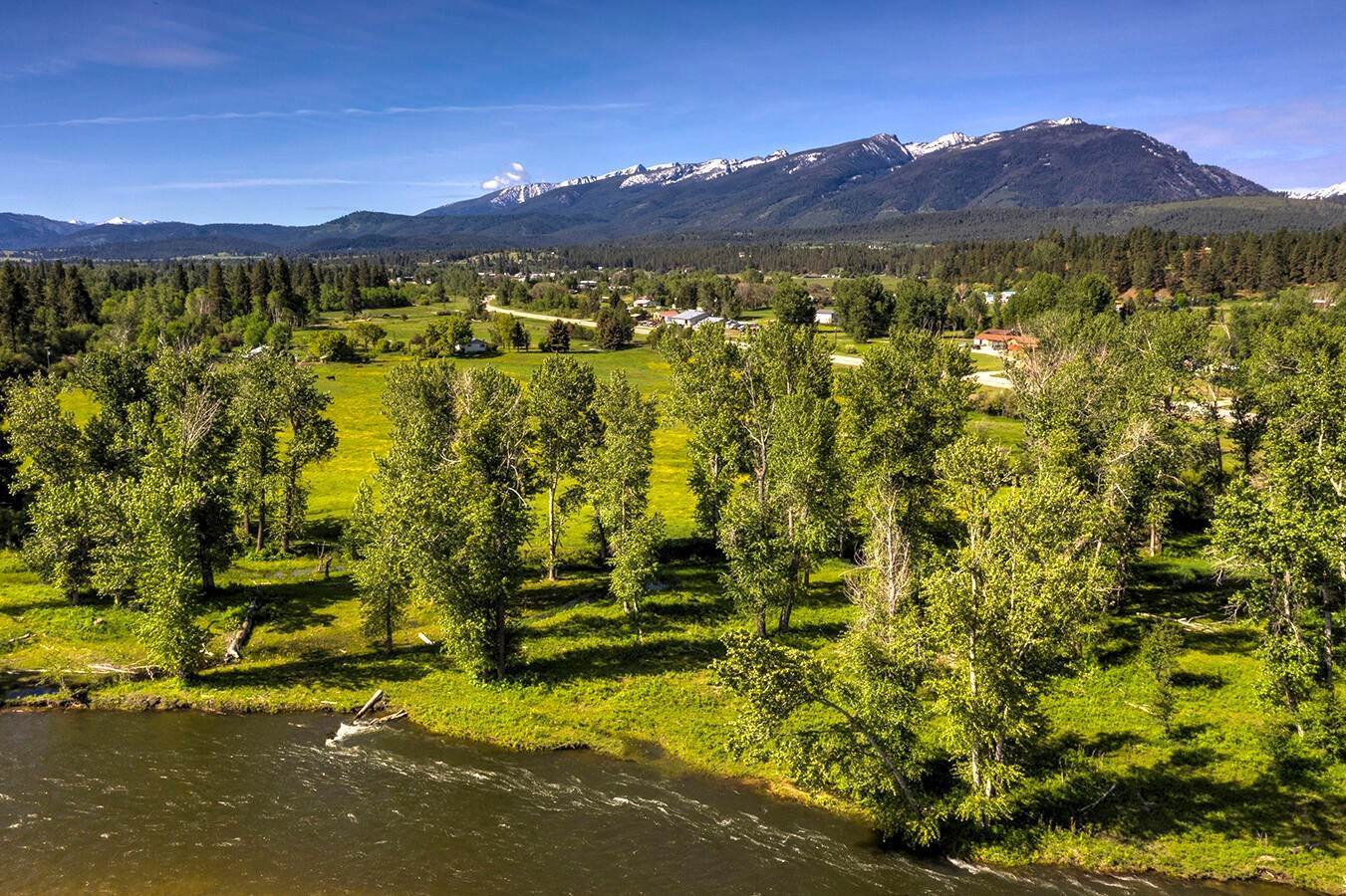 5. Single Family Homes for Sale at 3110 Hwy 93 South, Darby, Montana 59829 United States