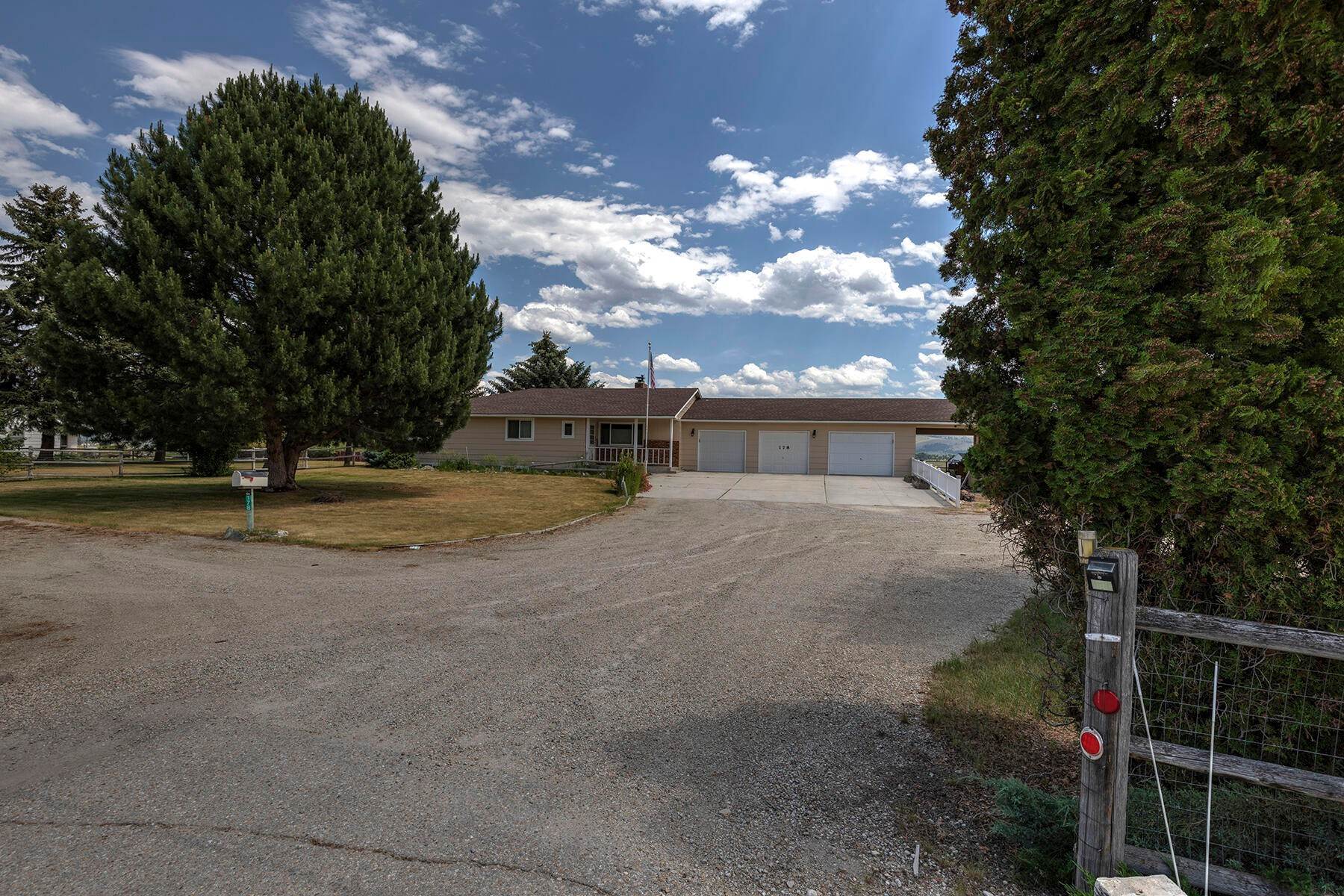 3. Single Family Homes for Sale at 178 Eastside Highway, Hamilton, Montana 59840 United States