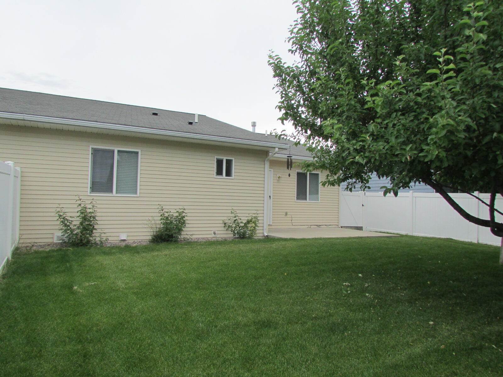 16. Single Family Homes for Sale at 2252 Merganser Drive, Kalispell, Montana 59901 United States