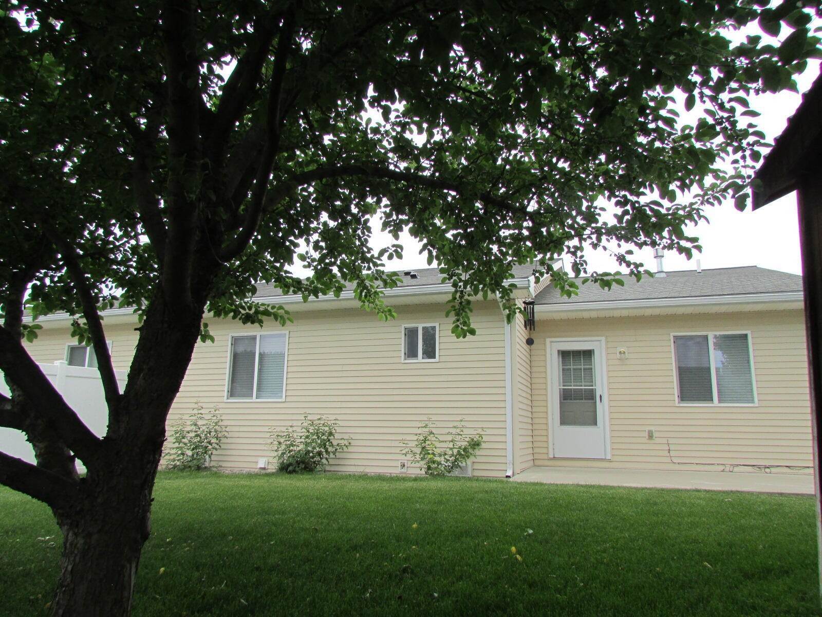 17. Single Family Homes for Sale at 2252 Merganser Drive, Kalispell, Montana 59901 United States