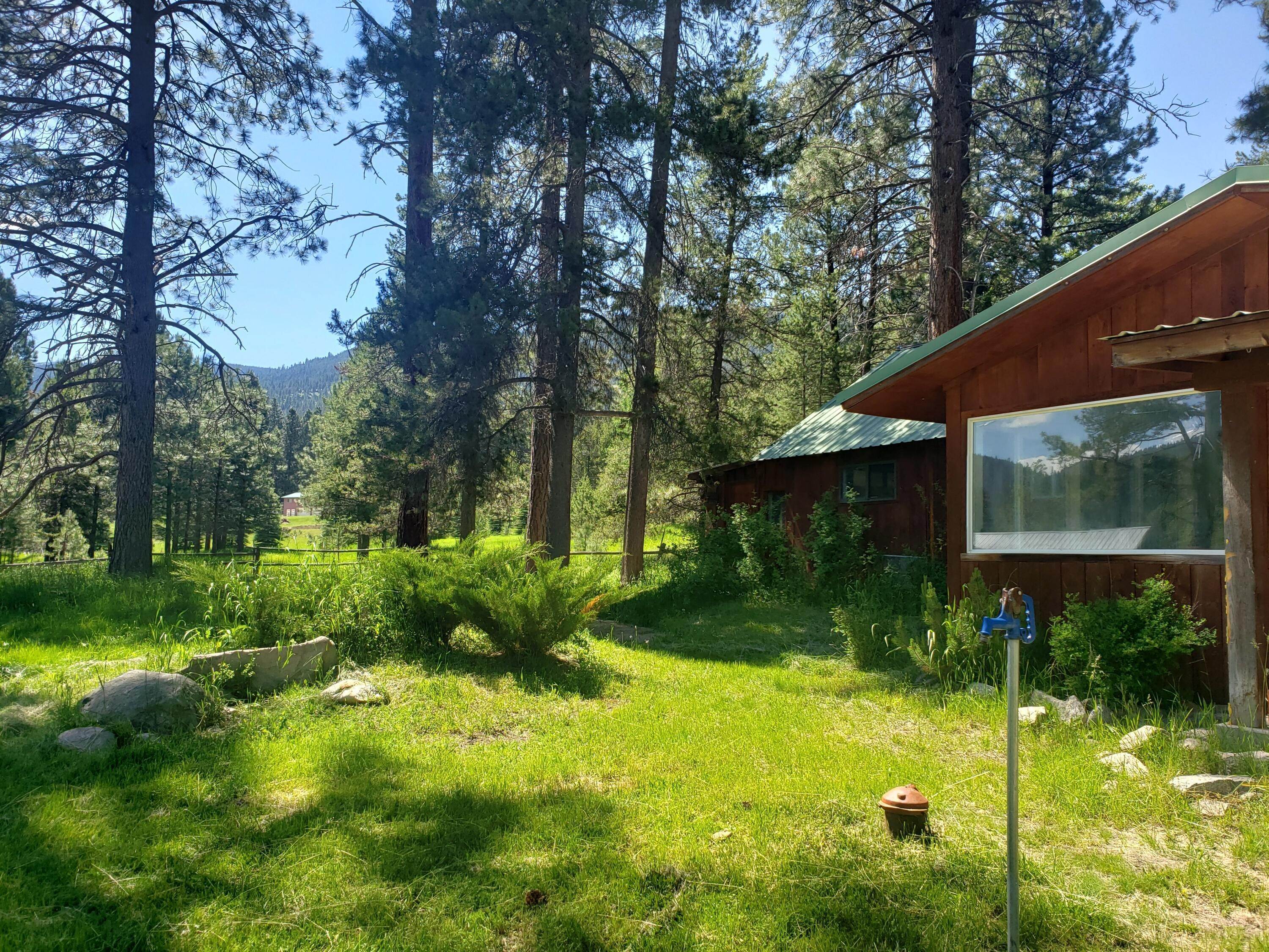 3. Single Family Homes for Sale at 5773 West Fork Road, Darby, Montana 59829 United States