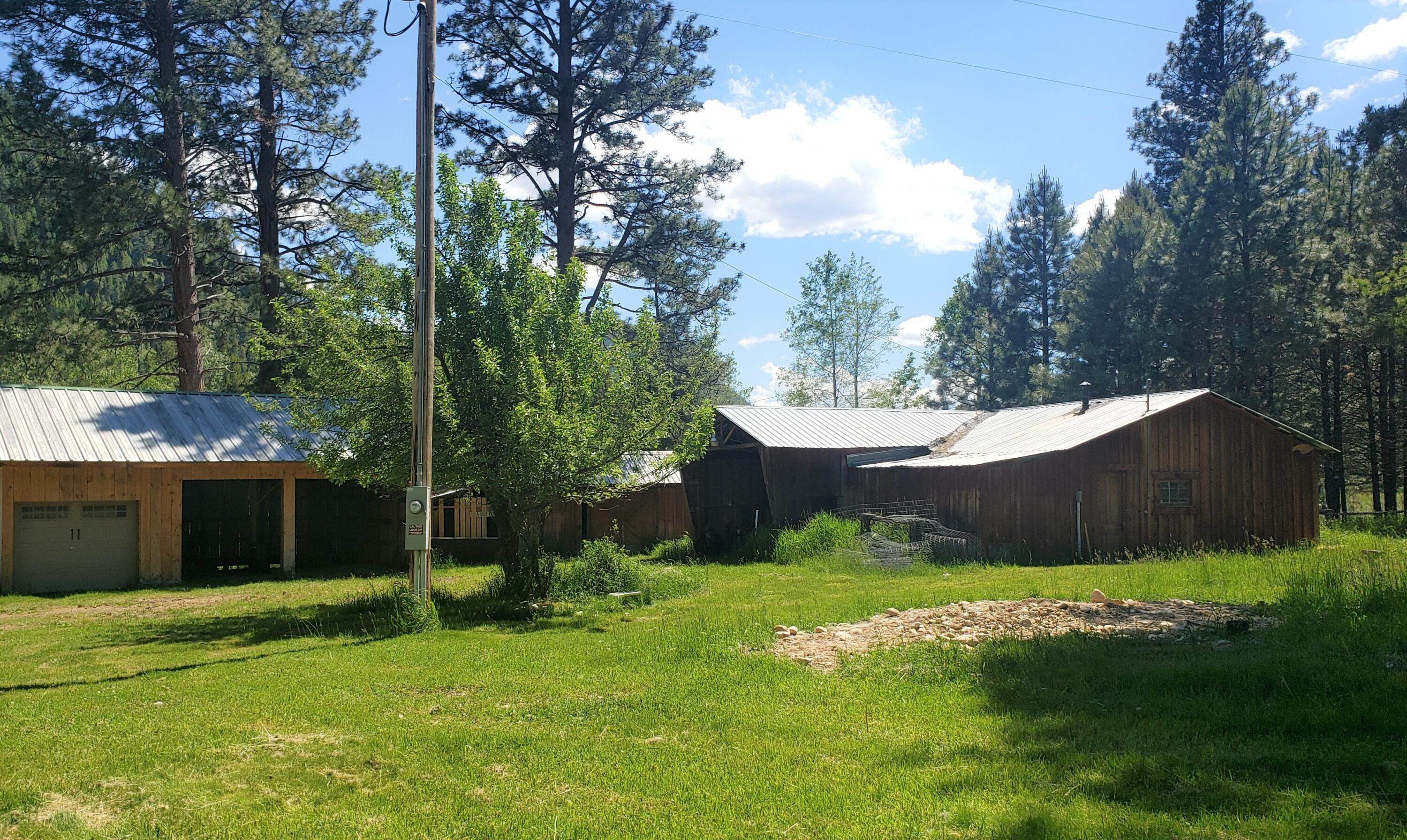 4. Single Family Homes for Sale at 5773 West Fork Road, Darby, Montana 59829 United States