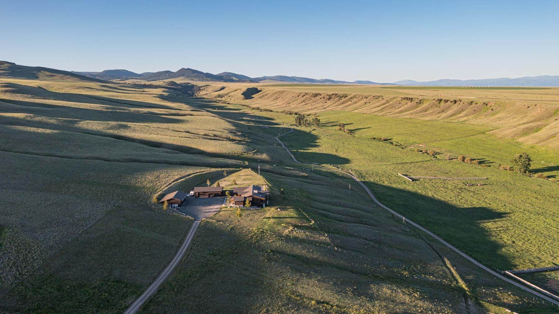 6. Single Family Homes for Sale at Burnt Hollow Ranch, Deer Lodge, Montana 59722 United States